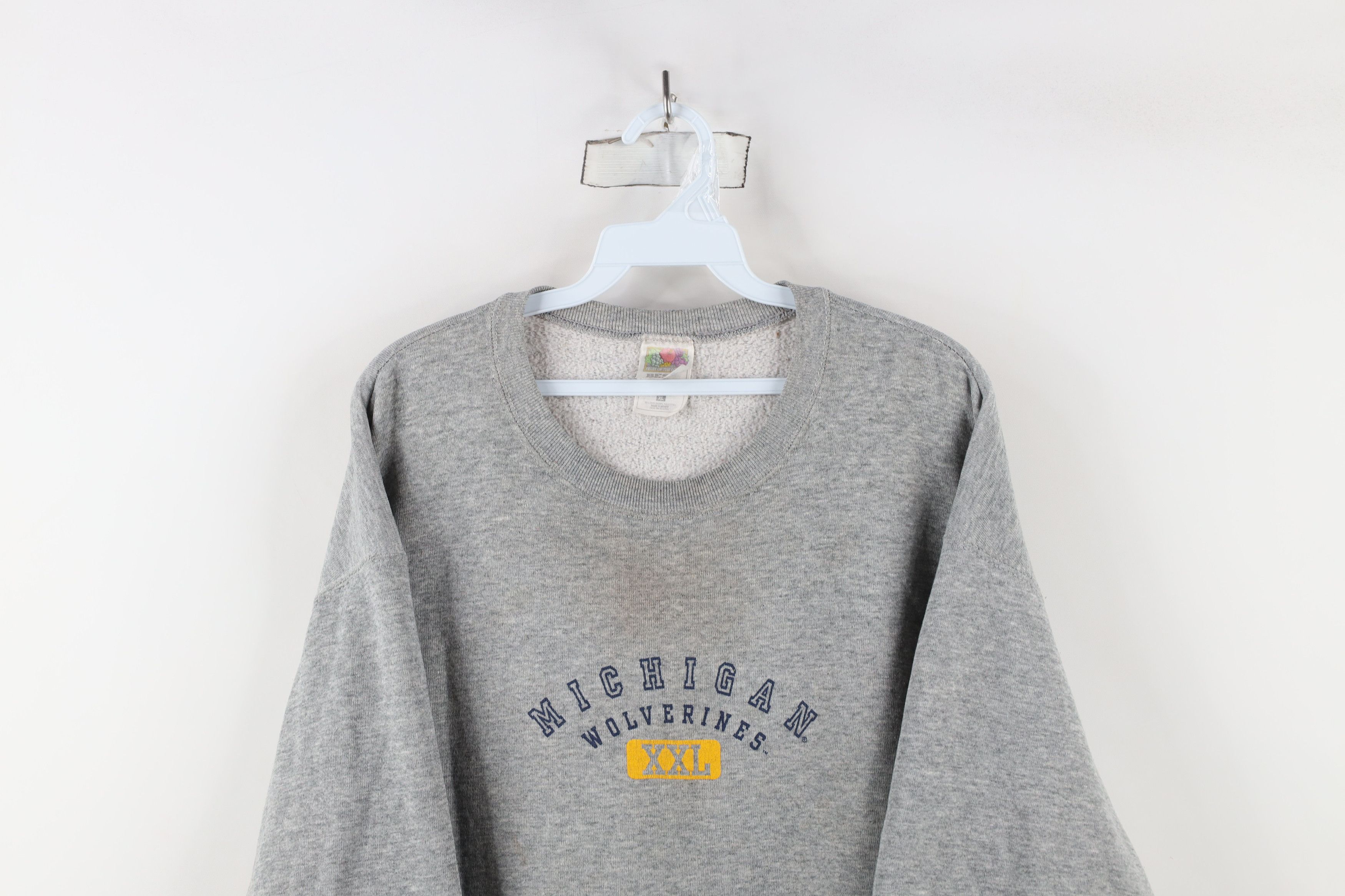 Vintage Vintage 90s Spell Out University of Michigan Sweatshirt Gray Size US XL / EU 56 / 4 - 2 Thumbnail