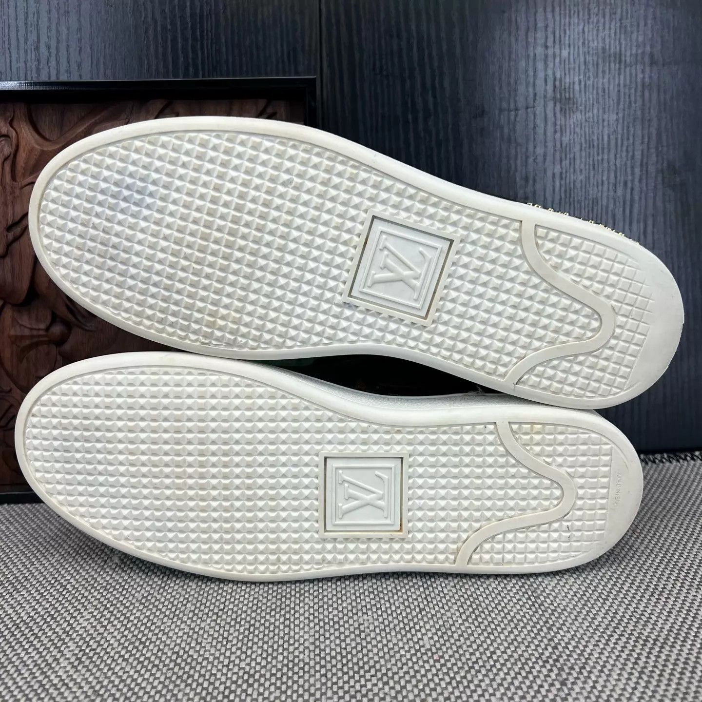 Louis Vuitton LV Monogram Brown Sneaker 36.5 Original Box Size US 6 / IT 36 - 6 Thumbnail