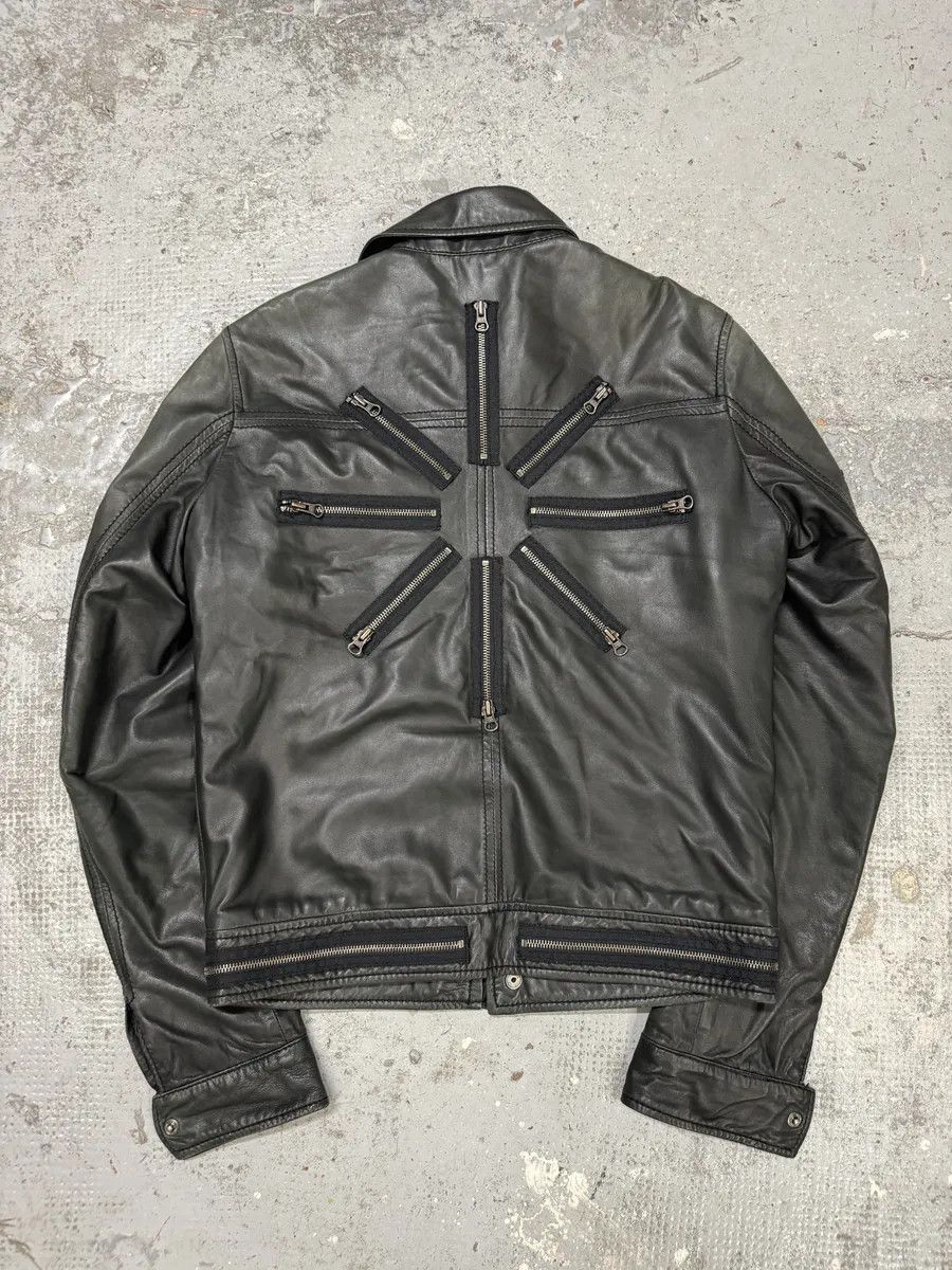 Moschino 2000s Moschino Multi Zips Circle Black Leather Jacket Size US M / EU 48-50 / 2 - 1 Thumbnail