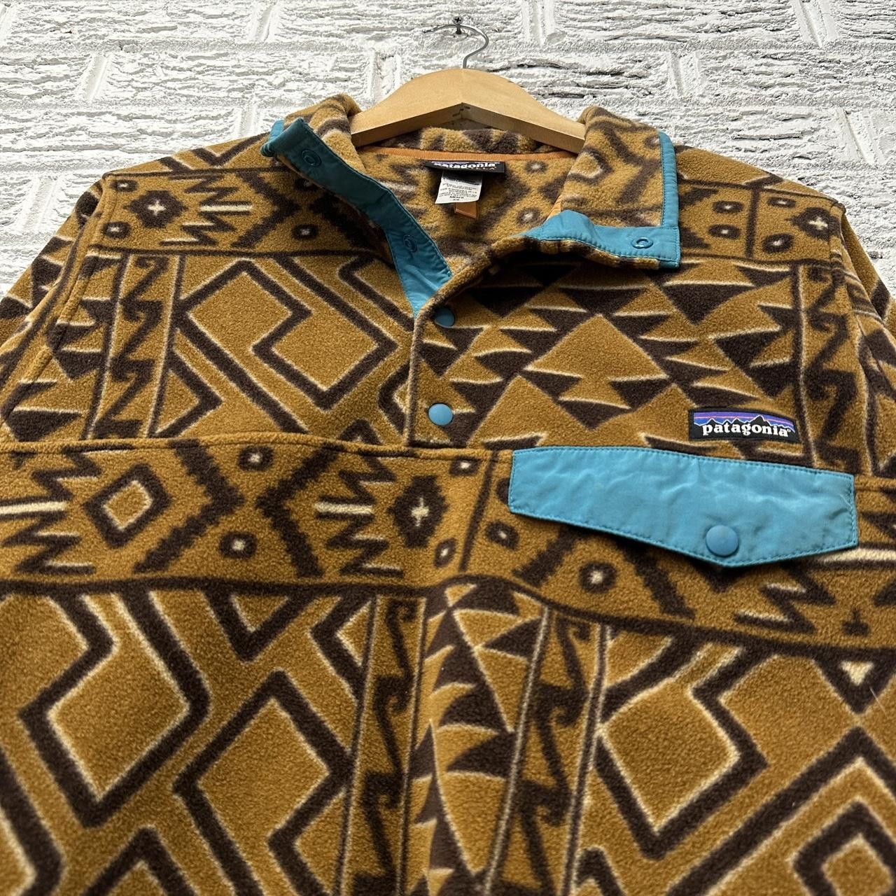 Patagonia mens Aztec brown blue green store yellow synchilla pullover bear life cycle