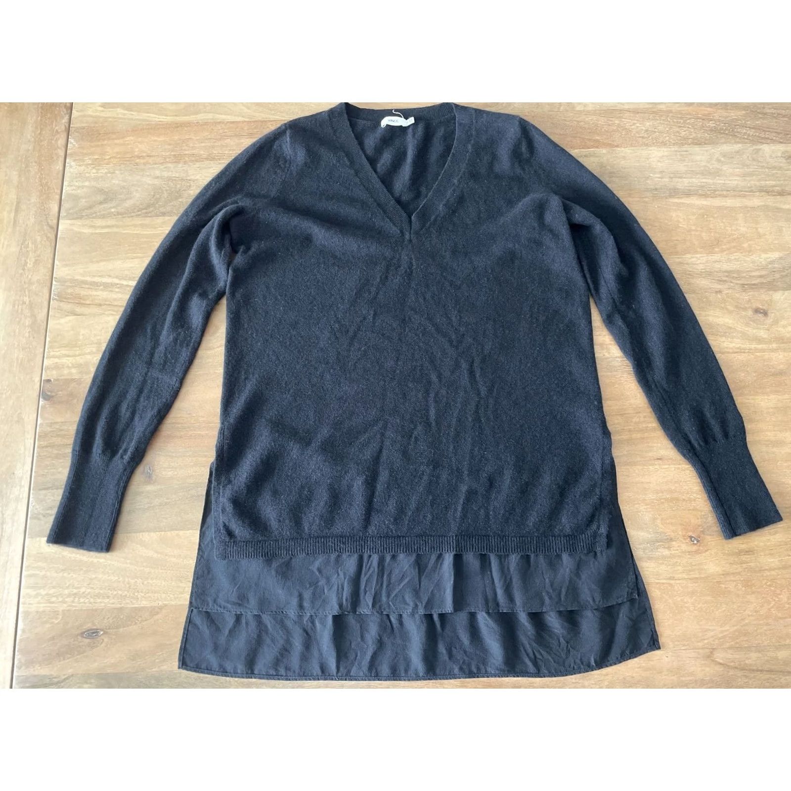 Vince Vince Cashmere V Neck Sweater Womens Size XS Black Pullover Silk Trim Sweatshirt Size XS / US 0-2 / IT 36-38 - 2 Thumbnail