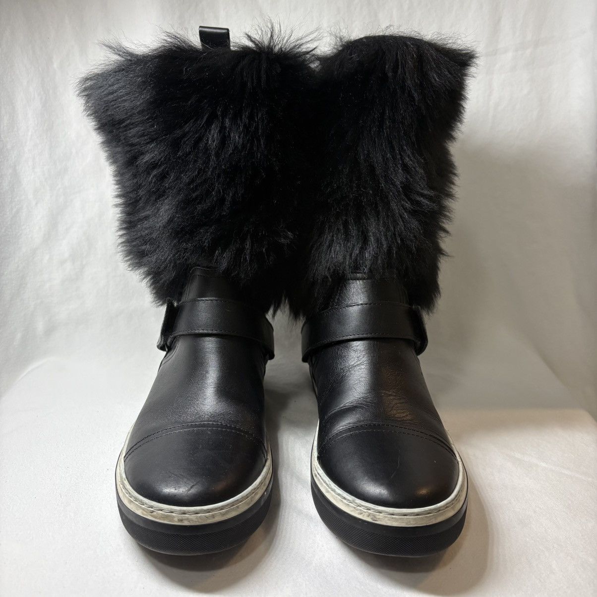 Jimmy Choo AUTHENTIC Jimmy Choo Black Fur Sneaker Boots Size US 10 / IT 40 - 3 Thumbnail