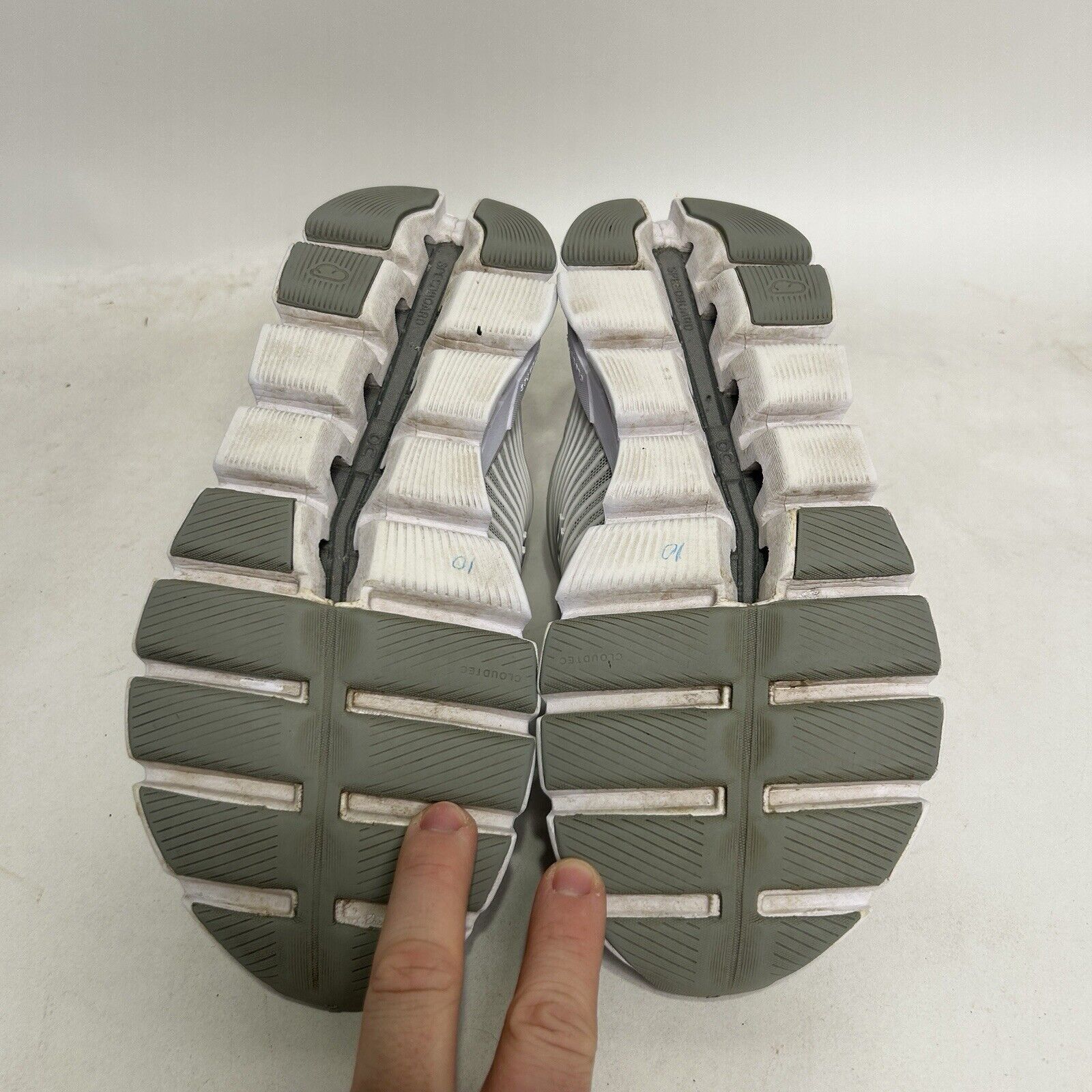On On Cloud Cloudswift WMNS “Glacier Gray White” 2024 Size US 9 / IT 39 - 7 Thumbnail