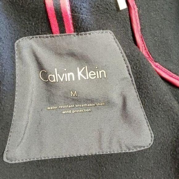 Calvin Klein Calvin Klein Water Resistant & Wind Protectant Zippered Pock Size US M / EU 48-50 / 2 - 10 Thumbnail