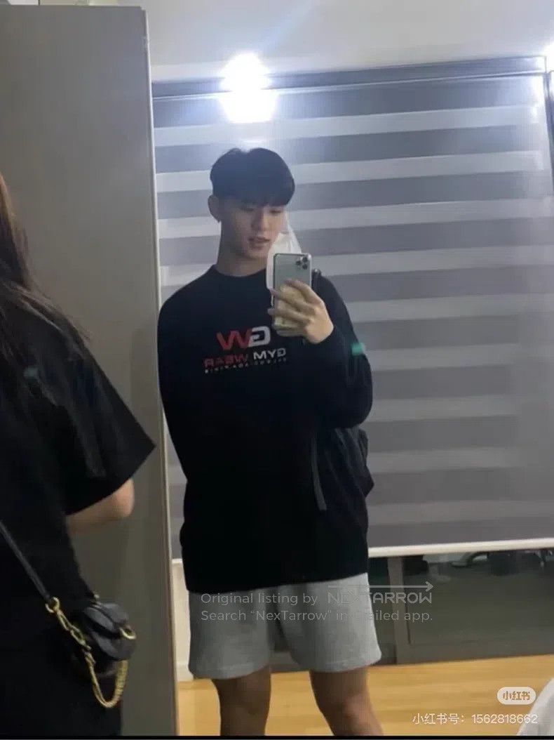 Balenciaga Balenciaga Black letter sweater knitted sweater long sleev Size US XS / EU 42 / 0 - 7 Thumbnail