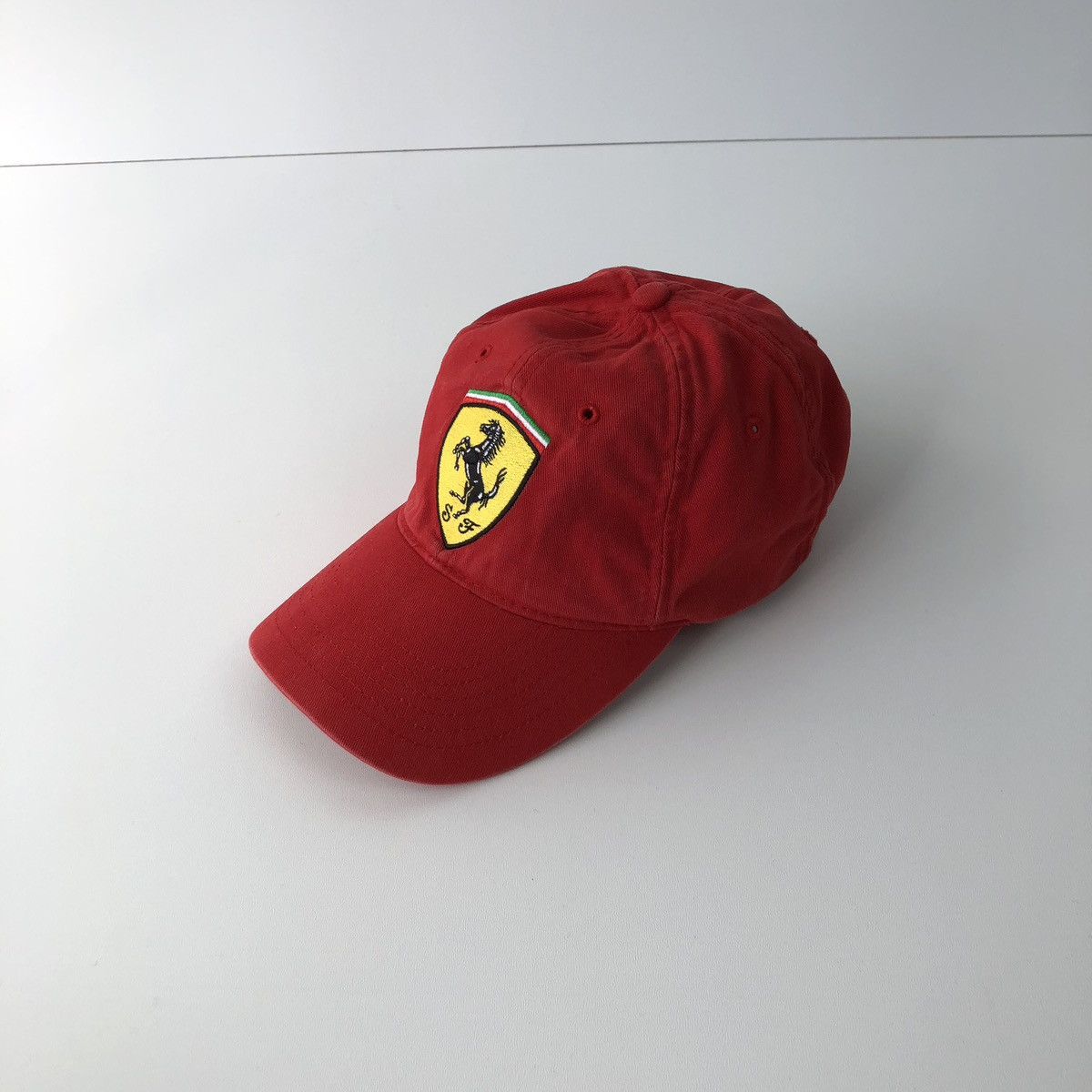 Ferrari × Formula 1 × Vintage Ferrari 90’s Formula 1 Team Vintage Official Cap Red Rare Size ONE SIZE - 1 Thumbnail