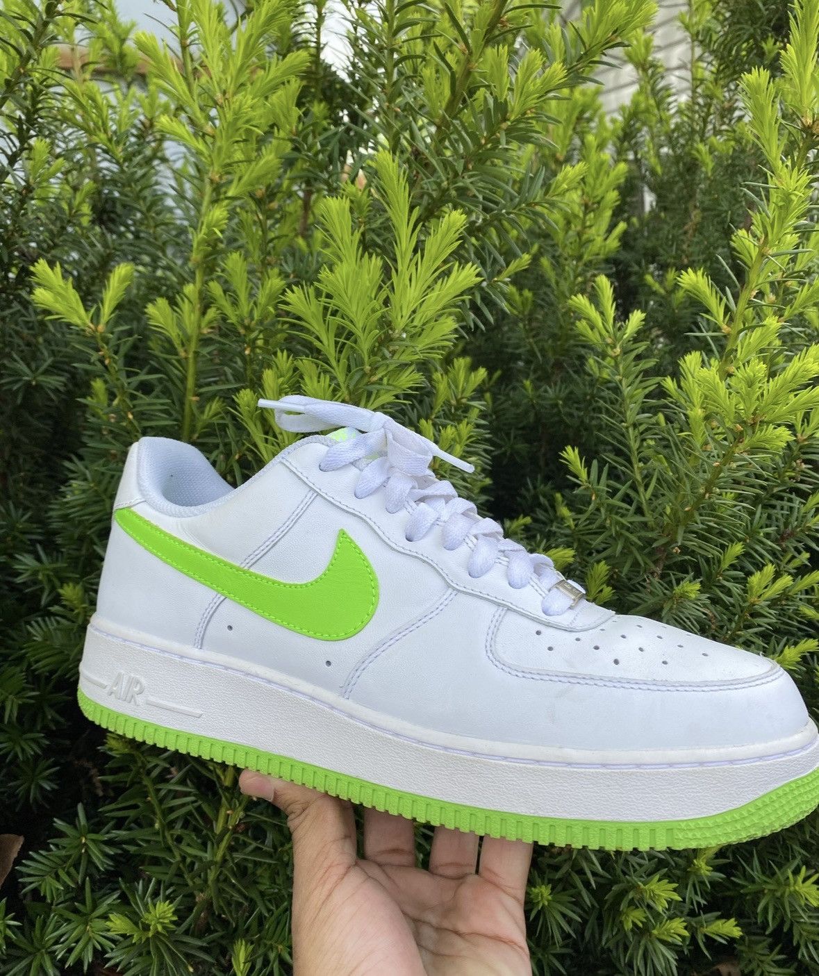 Nike Nike Air Force 1 Electric Slime Green 2010 AF1 Size US 9.5 / EU 42-43 - 1 Thumbnail