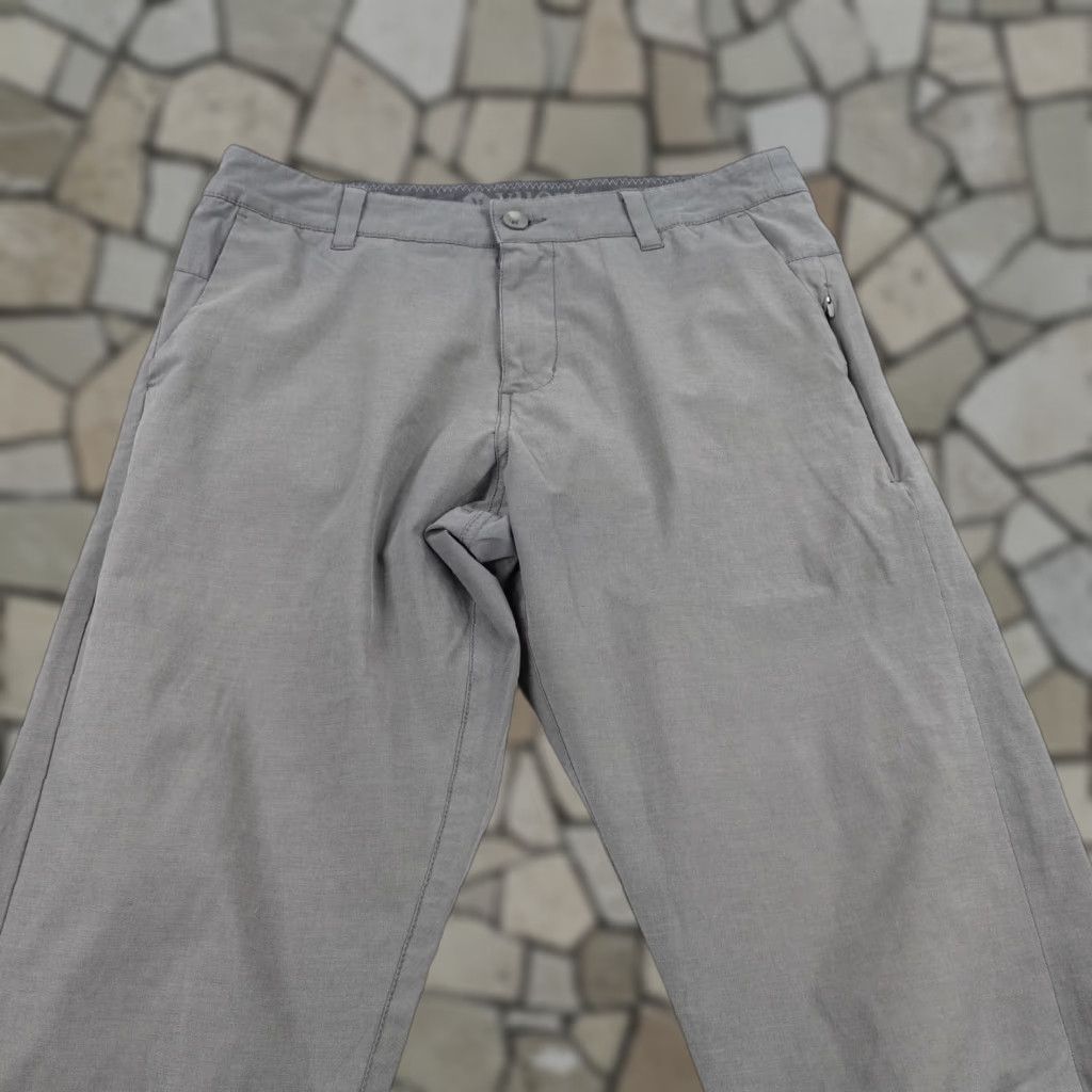 Vuori Vuori Mens 32 Gray Aim Pants Chino Zip Pockets Regular Straight Lightweight Performance Golf Size US 32 / EU 48 - 1 Thumbnail