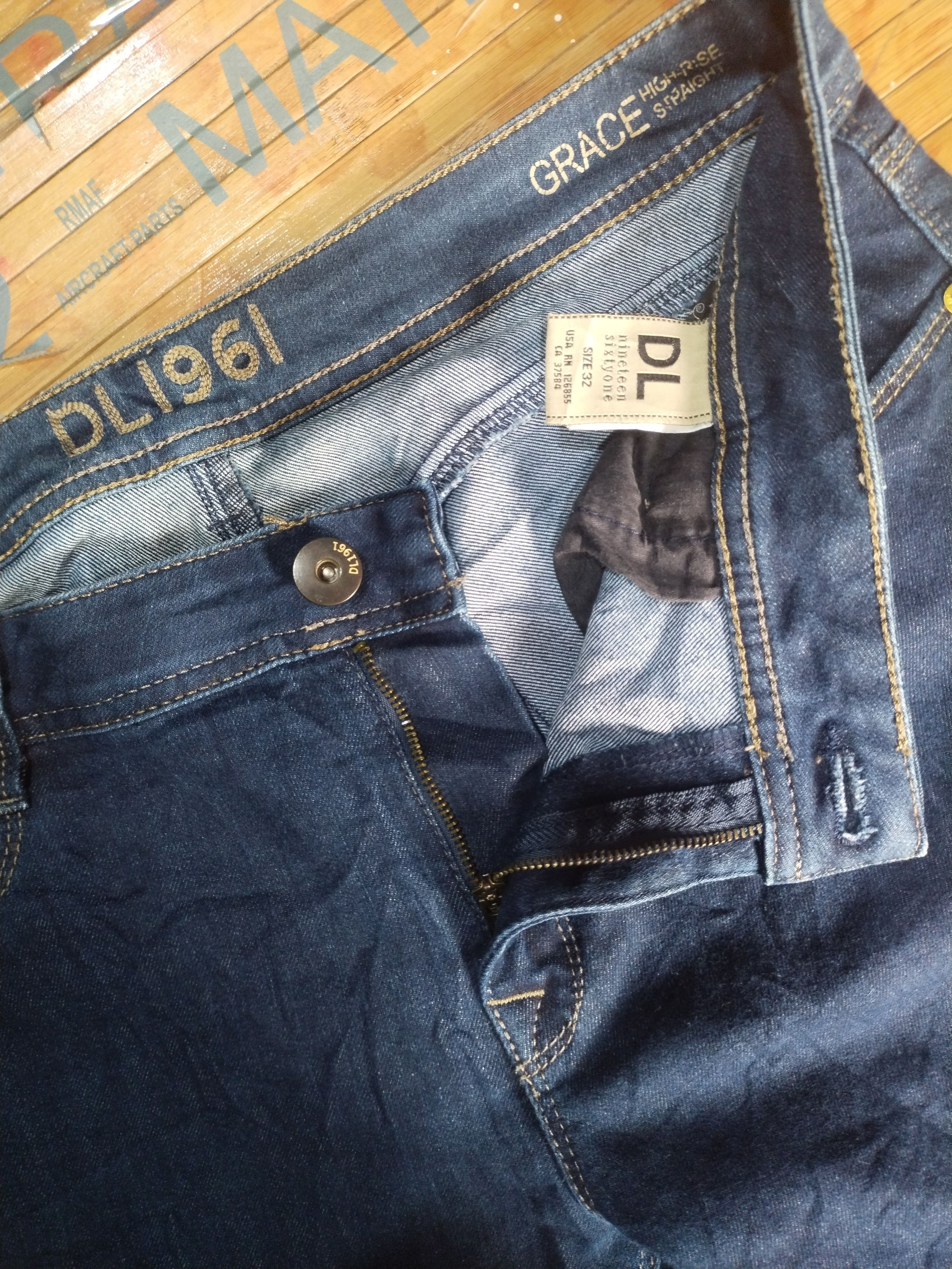 DL1961 Jeans Stretch DL1961 Grace Straight Sz 32" Size 32" / US 10 / IT 46 - 8 Thumbnail