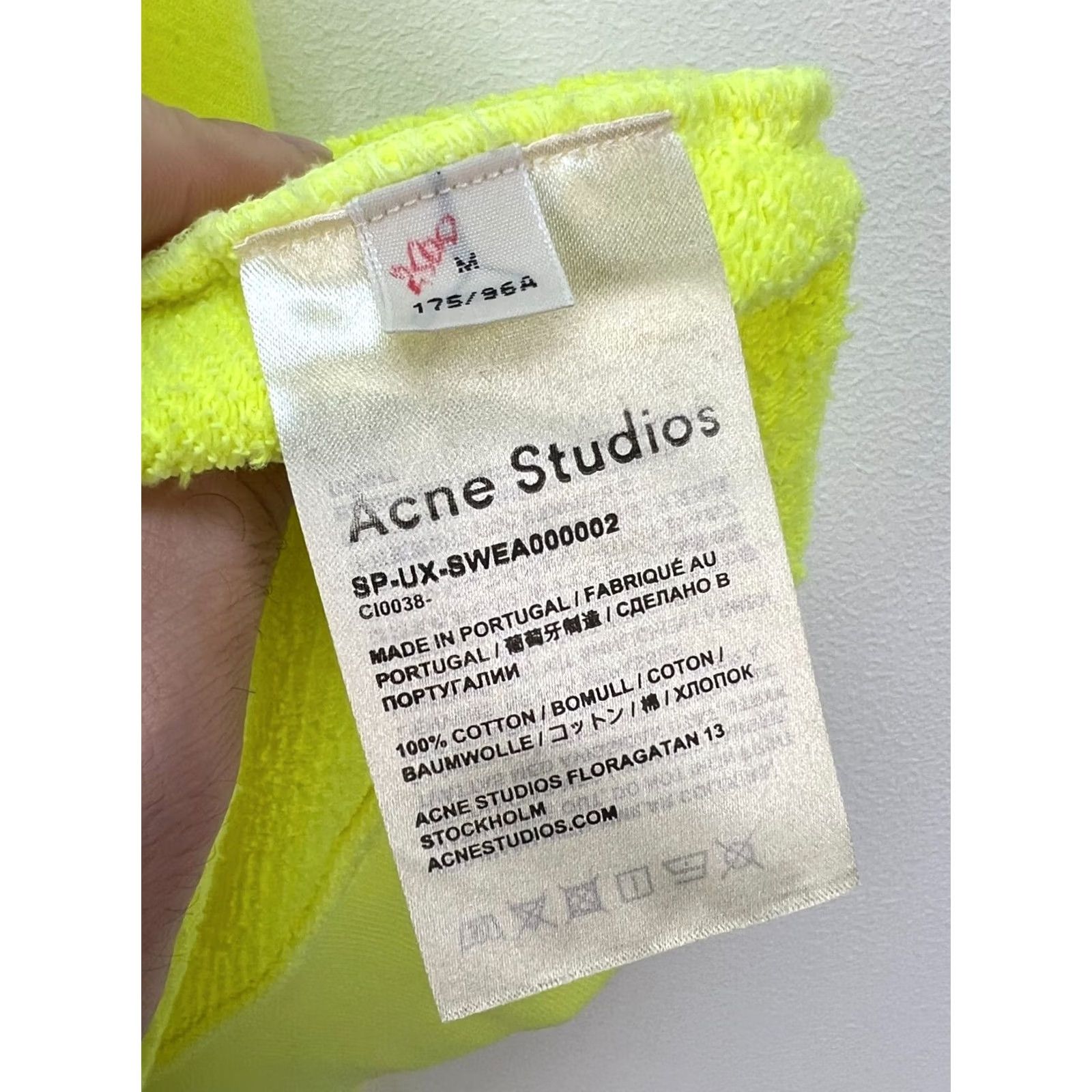 Acne Studios ACNE STUDIOS Hoodie Neon Green Size M Vintage Fest 2019 Men Pullover Long Sleeve Hoodie Neon Green Size US M / EU 48-50 / 2 - 5 Thumbnail