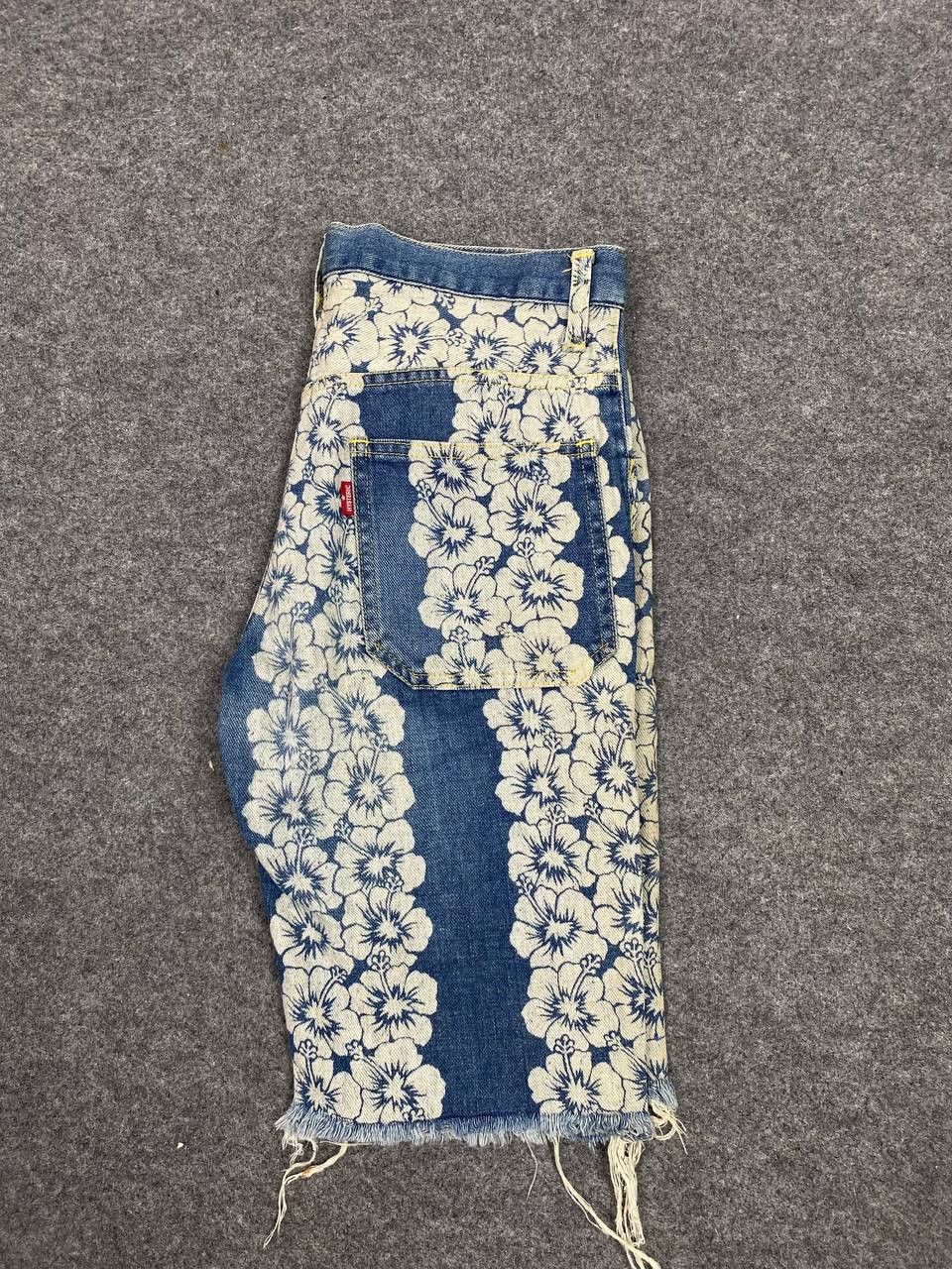 Hysteric Glamour vintage hysteric glamour floral all over print cropped denim Size US 30 / EU 46 - 2 Thumbnail