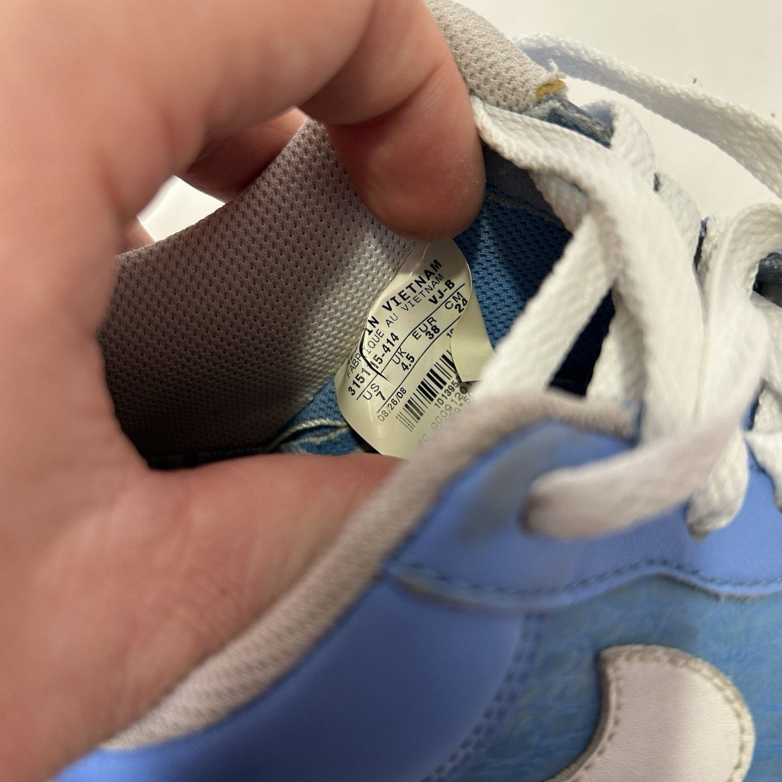 Nike Nike Air Force 1 ‘07 WMNS “University Blue White” Size US 7 / IT 37 - 8 Thumbnail