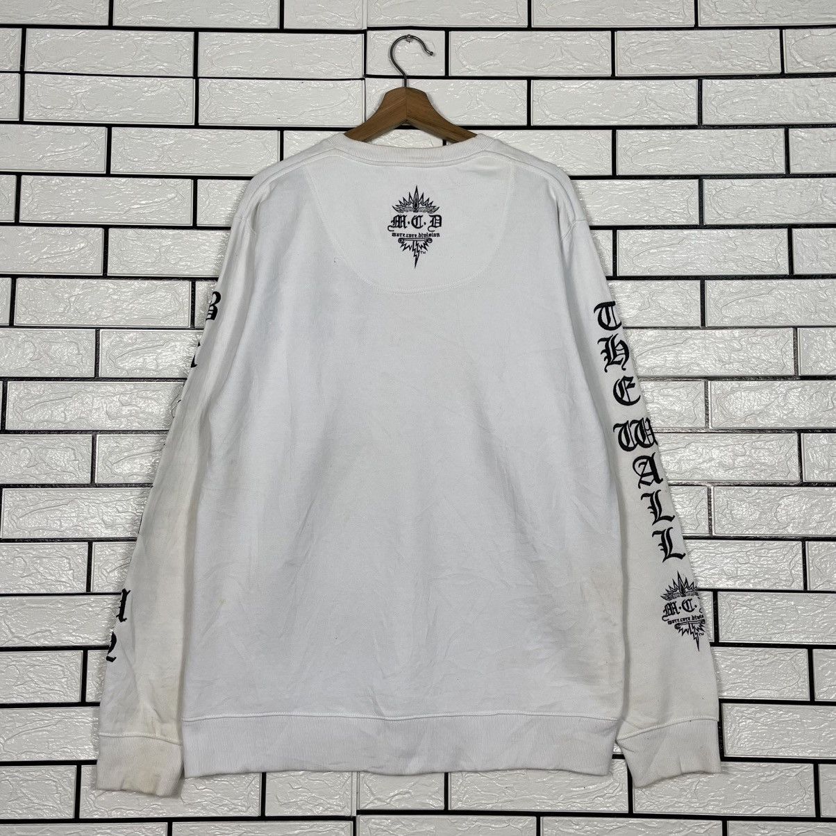 Japanese Brand Japanese Brand MCD The Wall Punk Sweatshirt Size US L / EU 52-54 / 3 - 7 Thumbnail