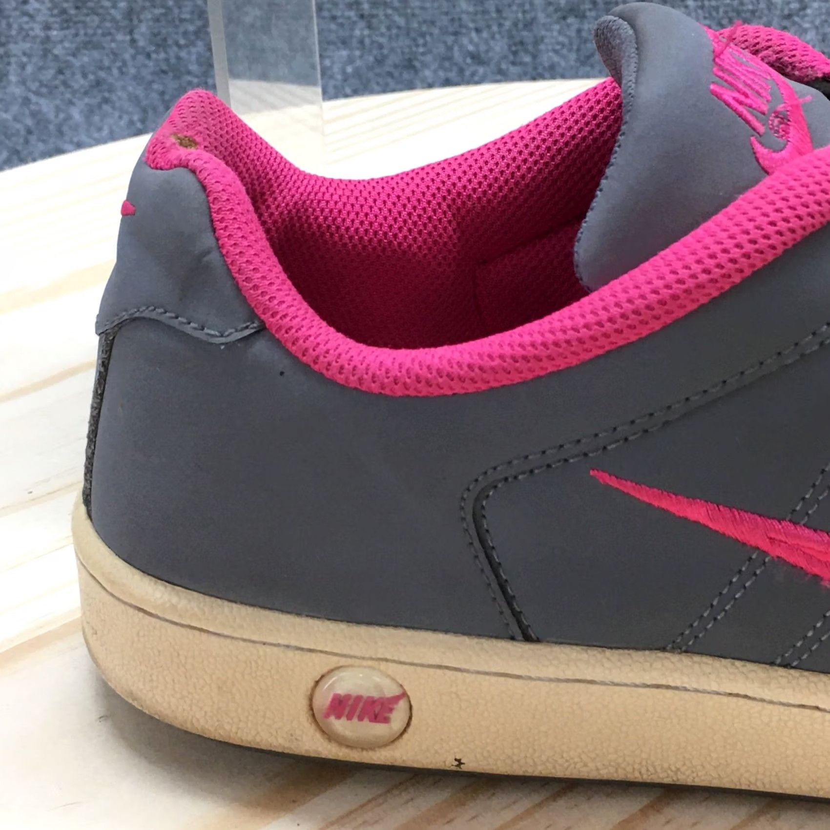 Nike Nike Sneaker Womens 9.5 Gray Court Traditions II Athletic Laced Up Casual Nike Court Shoes Women 9.5 Gray Size US 10 / IT 40 - 2 Thumbnail
