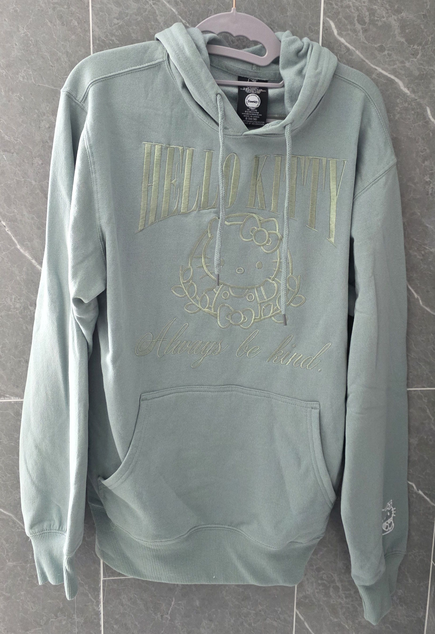 Unknown London NWT Hello Kitty Sanrio Bioworld Green Always Kind Hoodie S Size US S / EU 44-46 / 1 - 1 Thumbnail