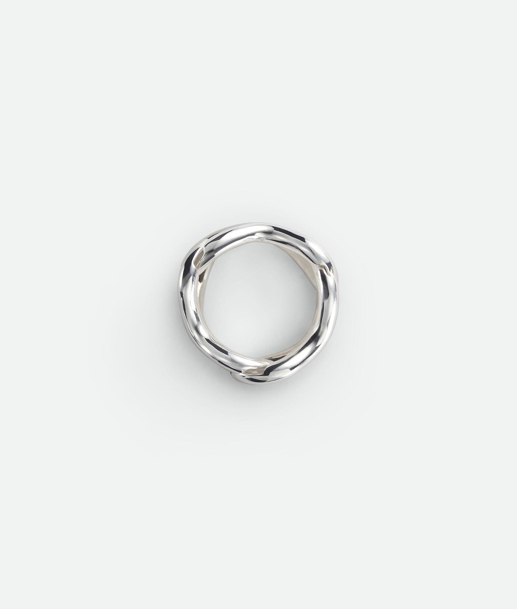 o1bcso1str0725 Size: 19 / Nest Chain Ring in Silver