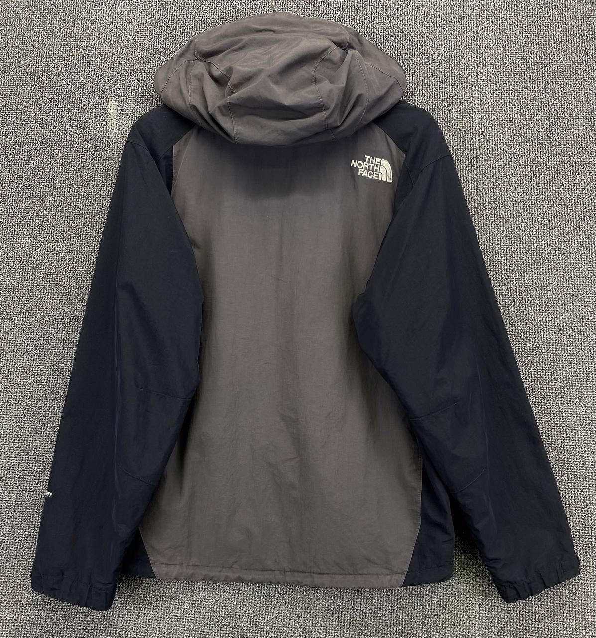 The North Face Vintage The North Face HyVent Light Jacket Size US S / EU 44-46 / 1 - 18 Thumbnail