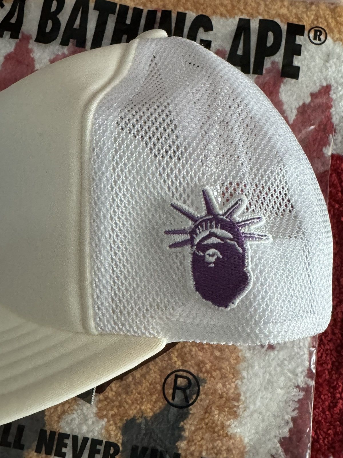 Bape Bape NYC Soho Store Exclusive Cap White Size ONE SIZE - 2 Thumbnail