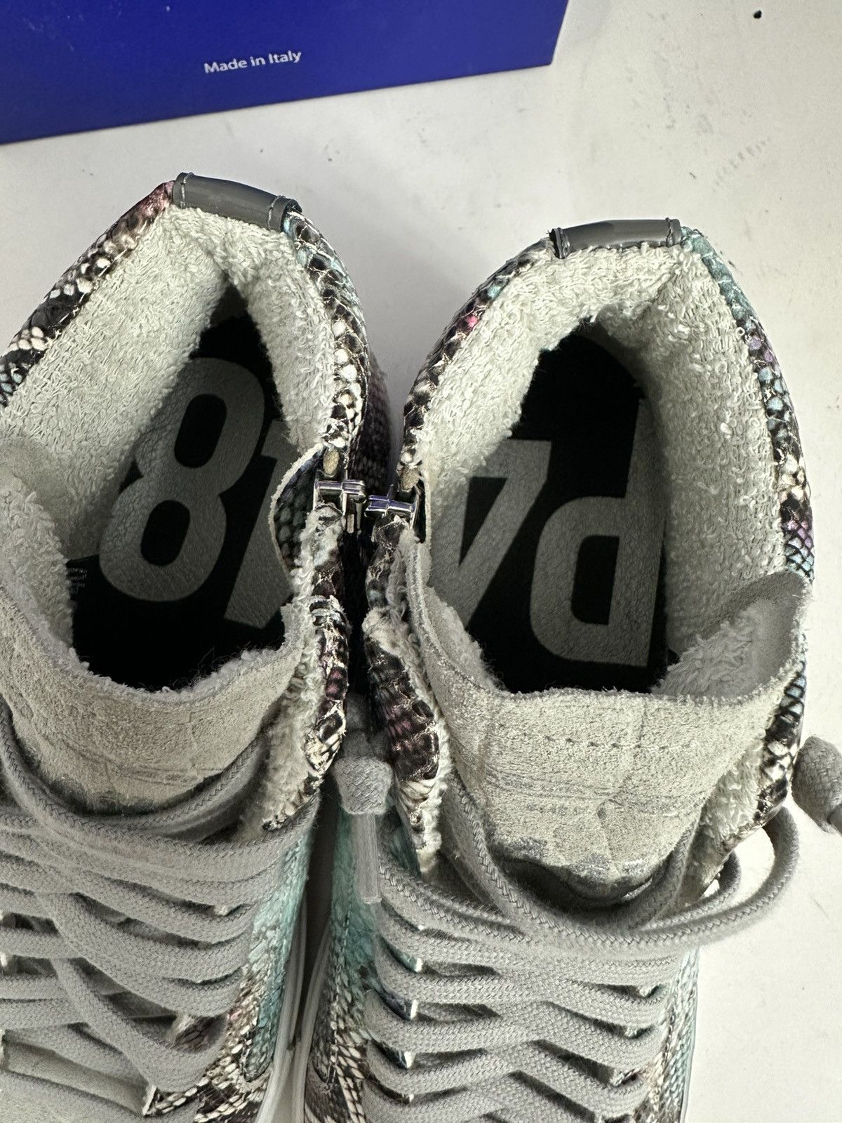 P448 P448 Star Embossed Low Hiding Heel High Top Sneaker Size US 9.5 / IT 39.5 - 8 Thumbnail