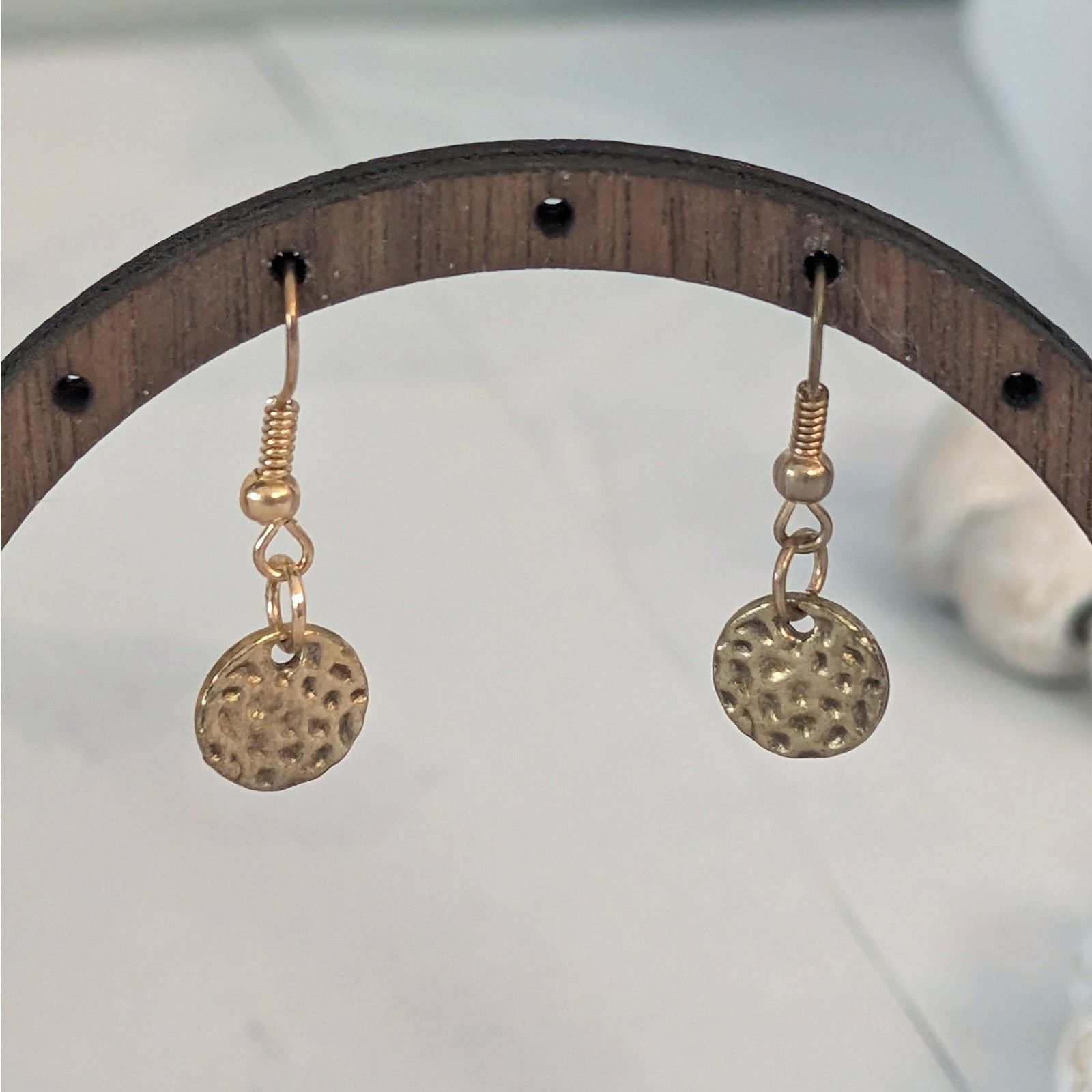 Other Dainty VTG 1980s Gold-Tone Textured Disc Dangle Earrings Size ONE SIZE - 3 Thumbnail
