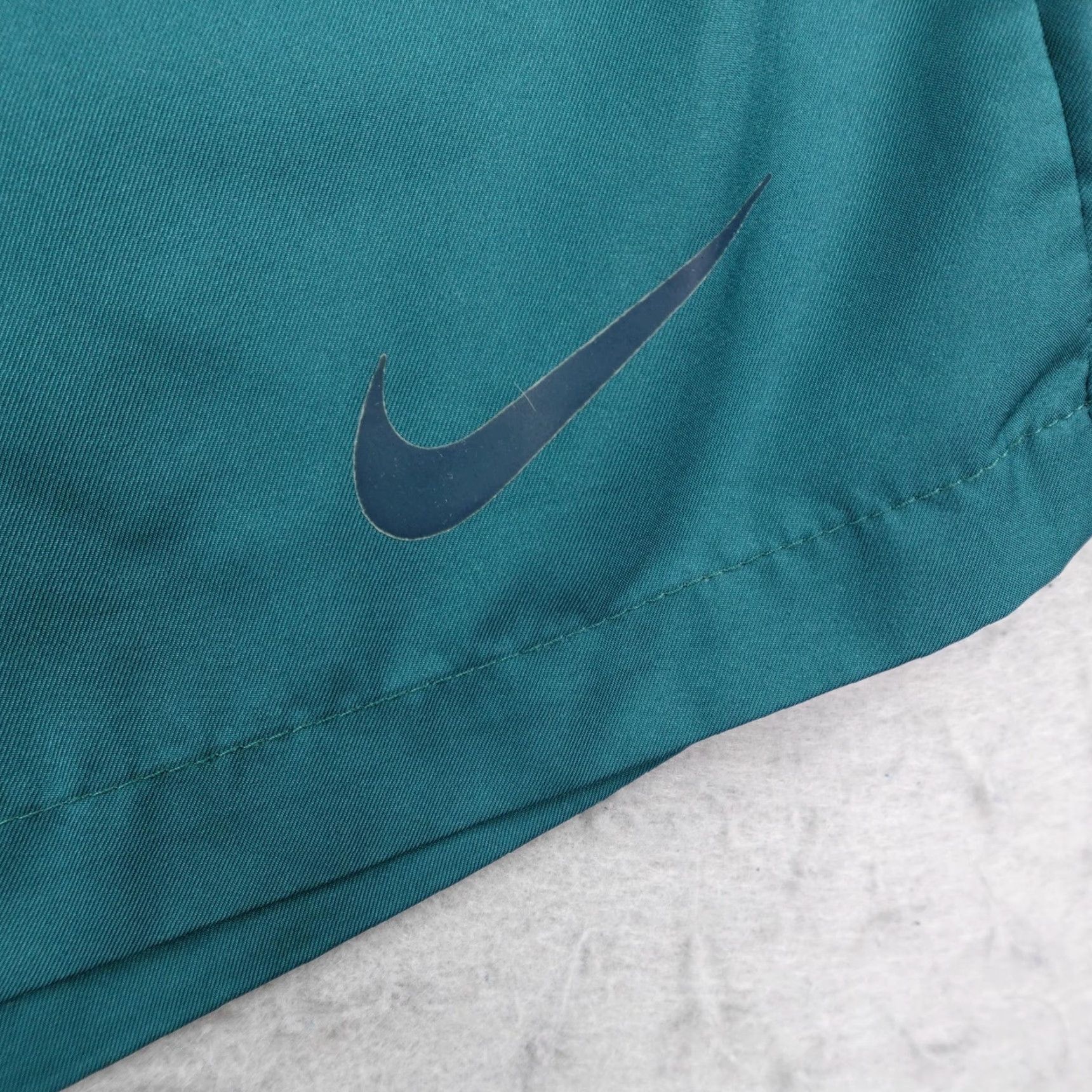 Nike Nike Shorts Mens 2XL Green Dri Fit Performance Athletic Workout Gym Basketball Shorts Size US 39 - 2 Thumbnail