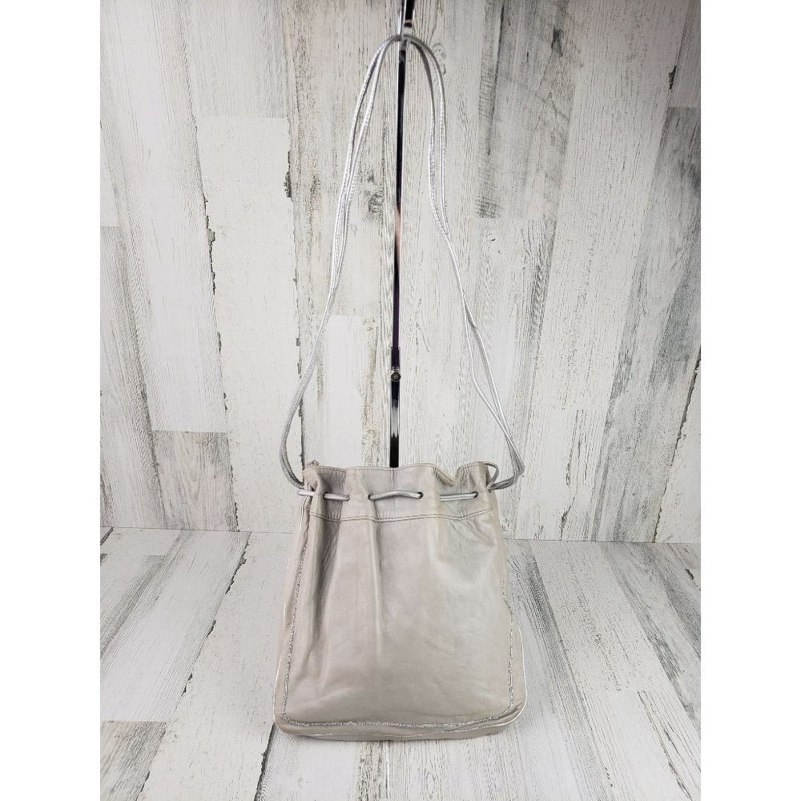 Other Lasso Gray Silver Drawstring Hobo Bag Shoulder Bag Purse Size ONE SIZE - 3 Thumbnail