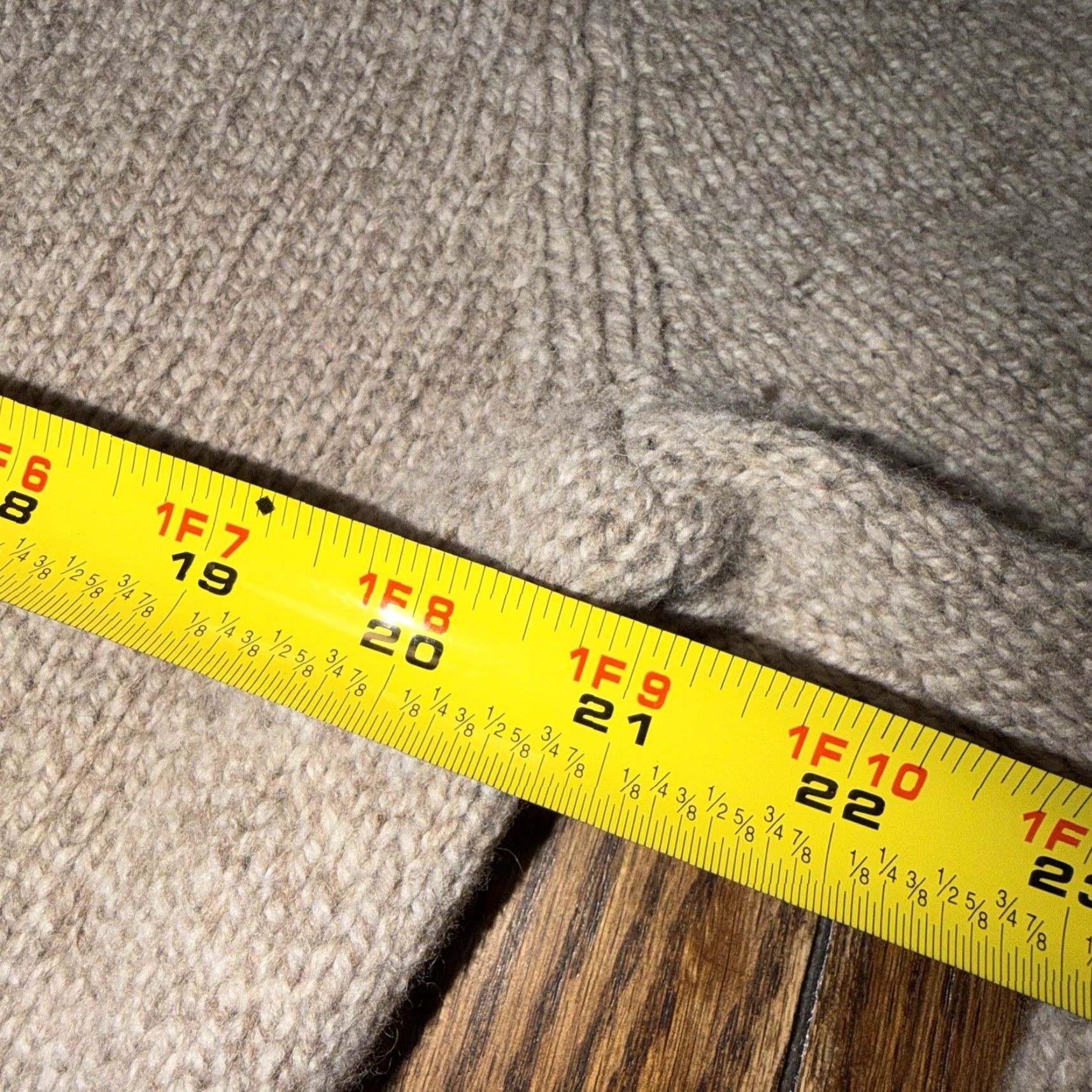 Vintage VINTAGE LL Bean Classic Lambs Wool Henley Sweater Men’s Medium Regular Knit READ (Hole in arm) Size US L / EU 52-54 / 3 - 8 Thumbnail