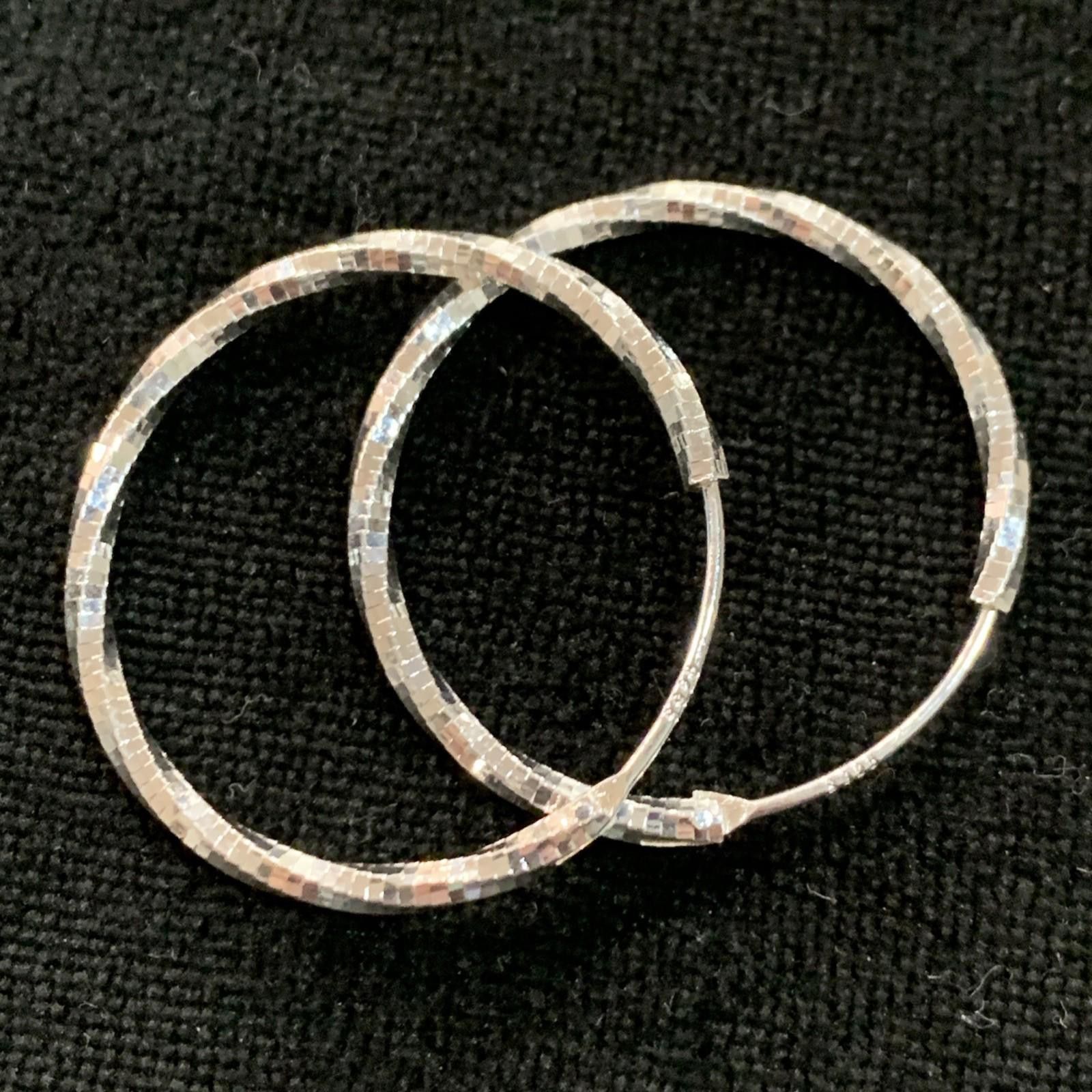 Sterling Silver Sterling Silver 925 - Latch Earrings - SM Twisted Hoops Size ONE SIZE - 4 Thumbnail