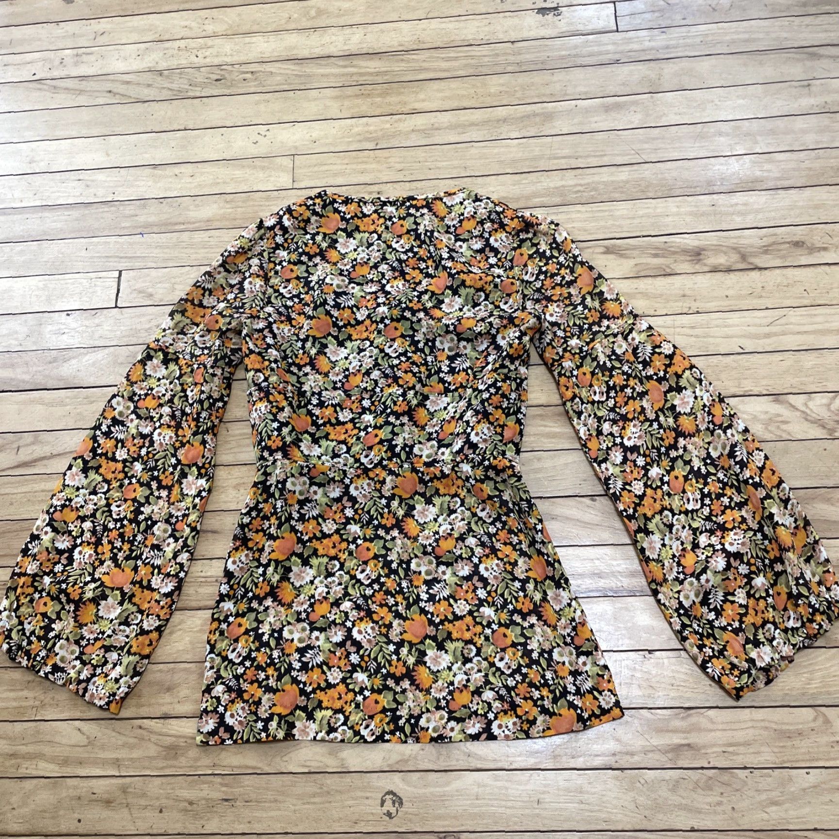 Bell VINTAGE 100% Synthetics VTG Tunic Women 38 Orange Green Floral Bell Sleeve 70s Hippie Shirt Size XS / US 0-2 / IT 36-38 - 2 Thumbnail