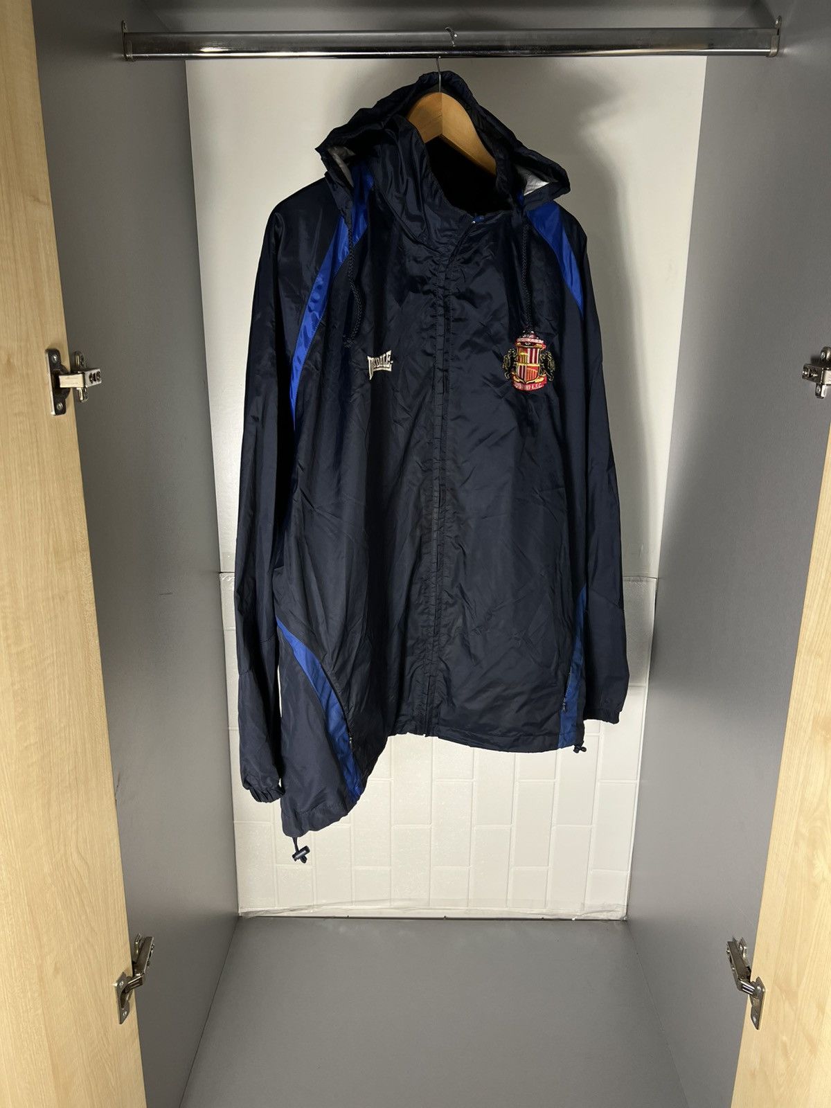 Lonsdale VINTAGE LONSDALE FC SUNDERLAND ENGLAN SOCCER JACKET Y2K 90s Size US XXL / EU 58 / 5 - 4 Thumbnail
