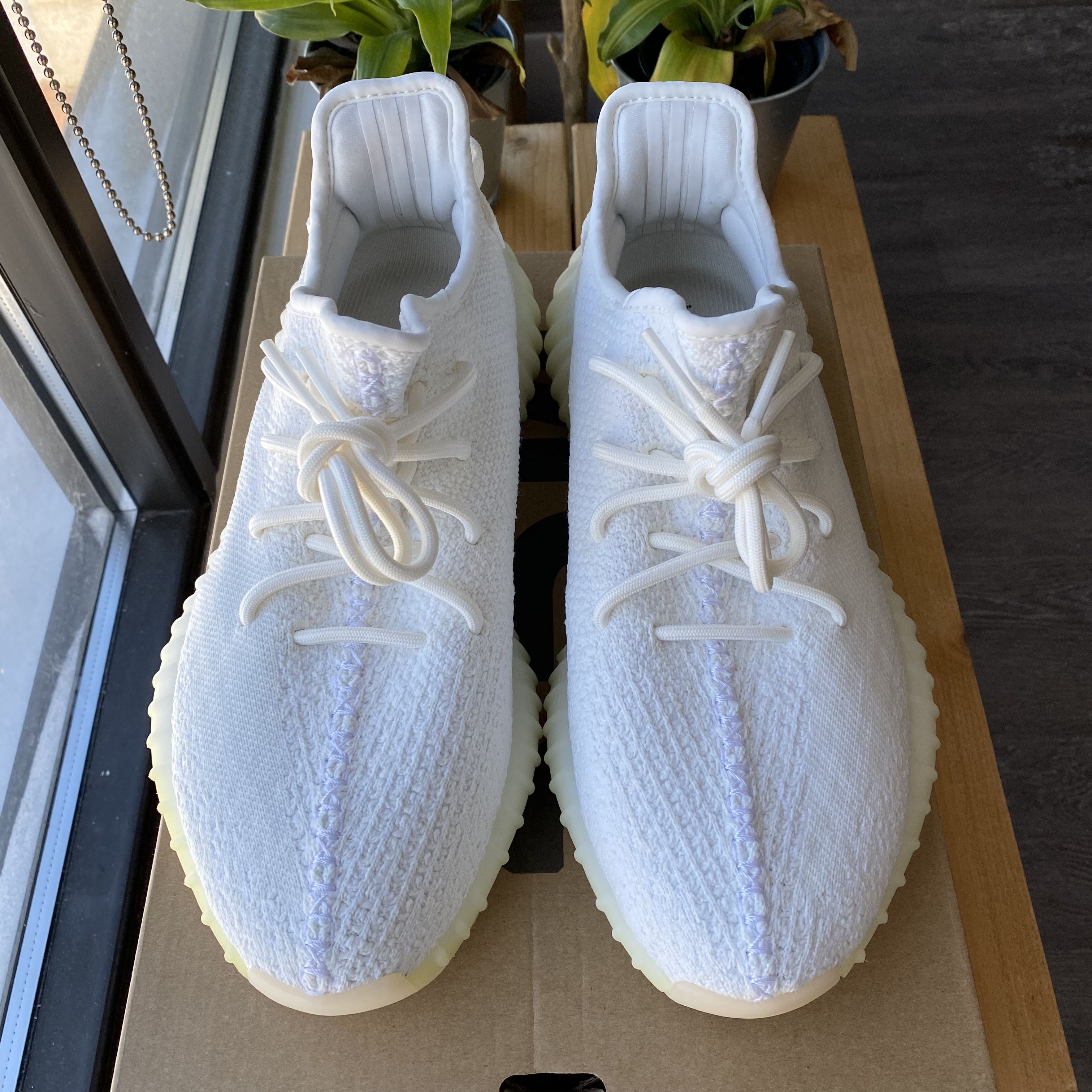 Adidas × Kanye West Yeezy 350 V2 Size US 9.5 / EU 42-43 - 2 Thumbnail
