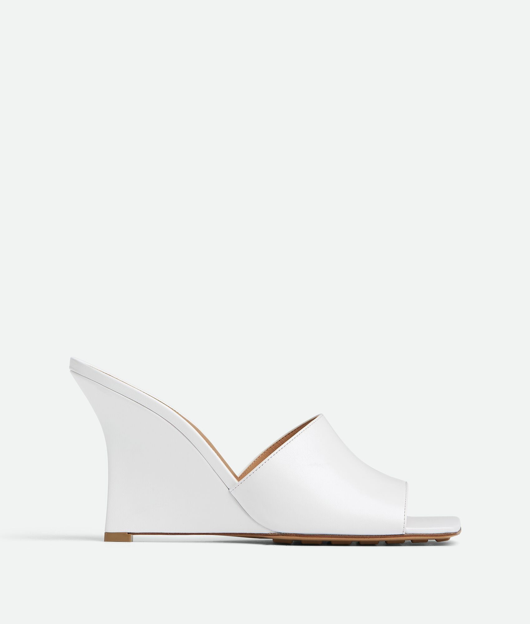 Bottega Veneta o1bcso1str0225 Stretch Mules in White Size US 7.5 / IT 37.5 - 1 Thumbnail
