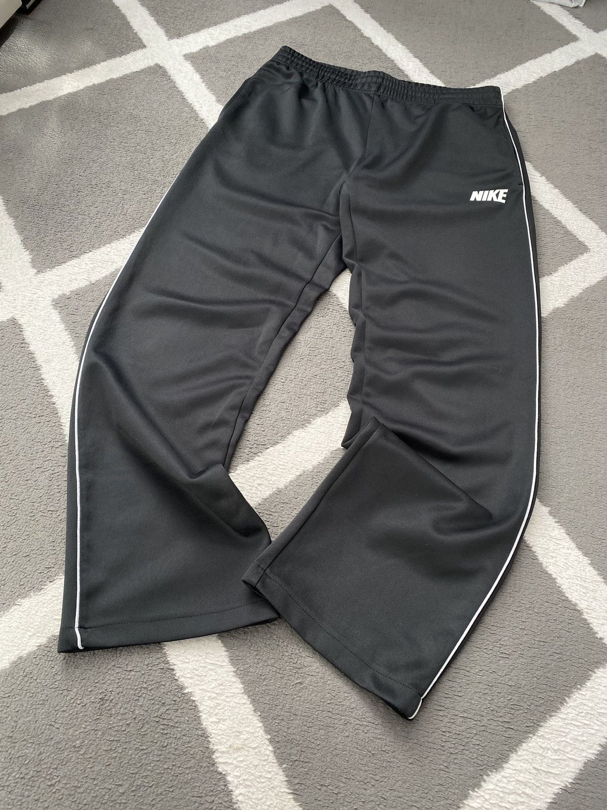 Nike Nike Swoosh Loose Fit Straight Leg Sweatpants Size US 32 / EU 48 - 2 Thumbnail