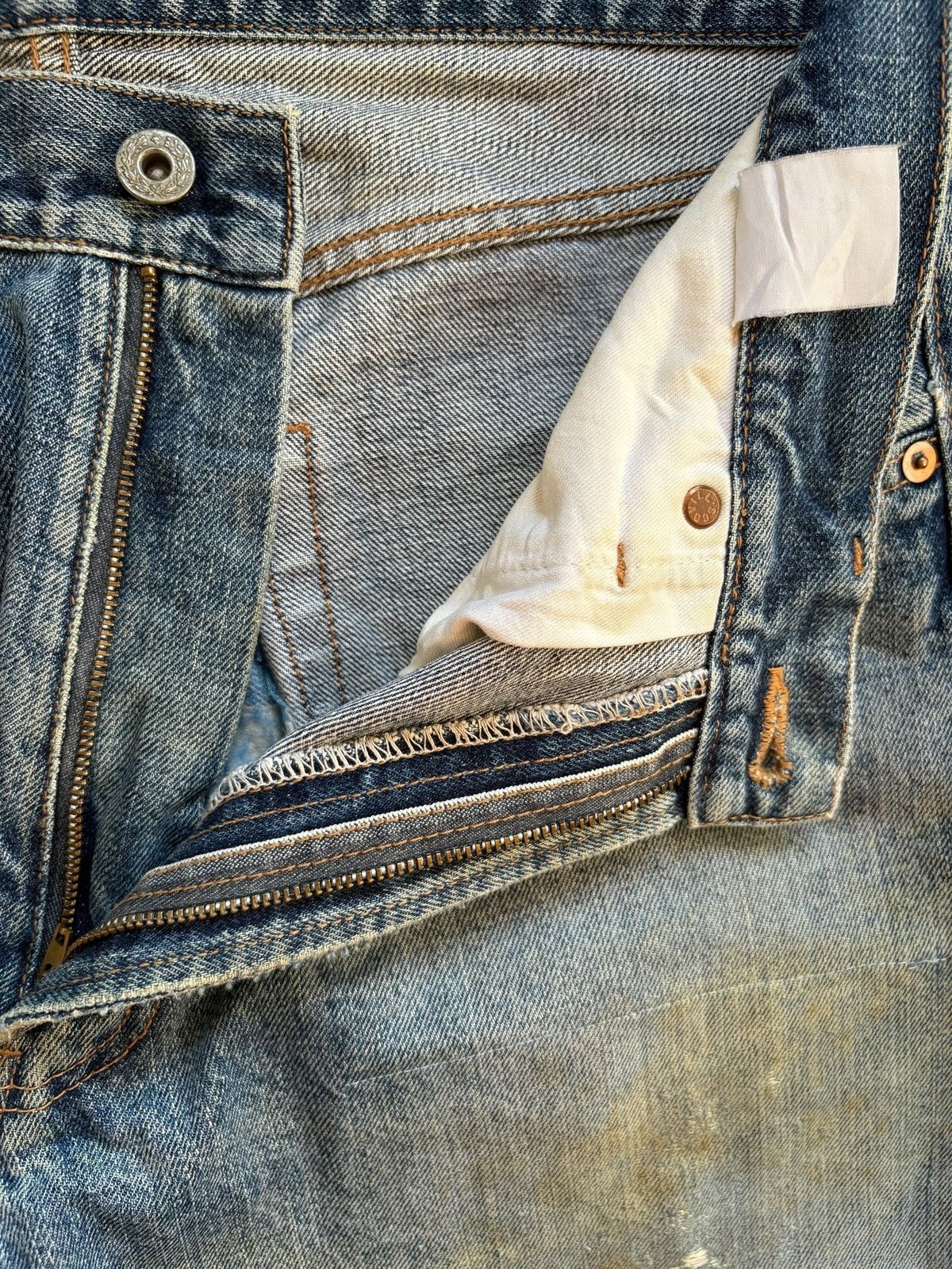 Levi's × Levi's Vintage Clothing Vintage Japanese Brand Mud Wash Distress Rip Baggy Jean Size US 34 / EU 50 - 9 Thumbnail