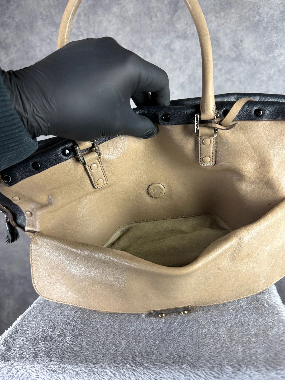 Anya Hindmarch Anya Hindmarch Leather Handbag Brown Black Logo Lock Size ONE SIZE - 19 Thumbnail