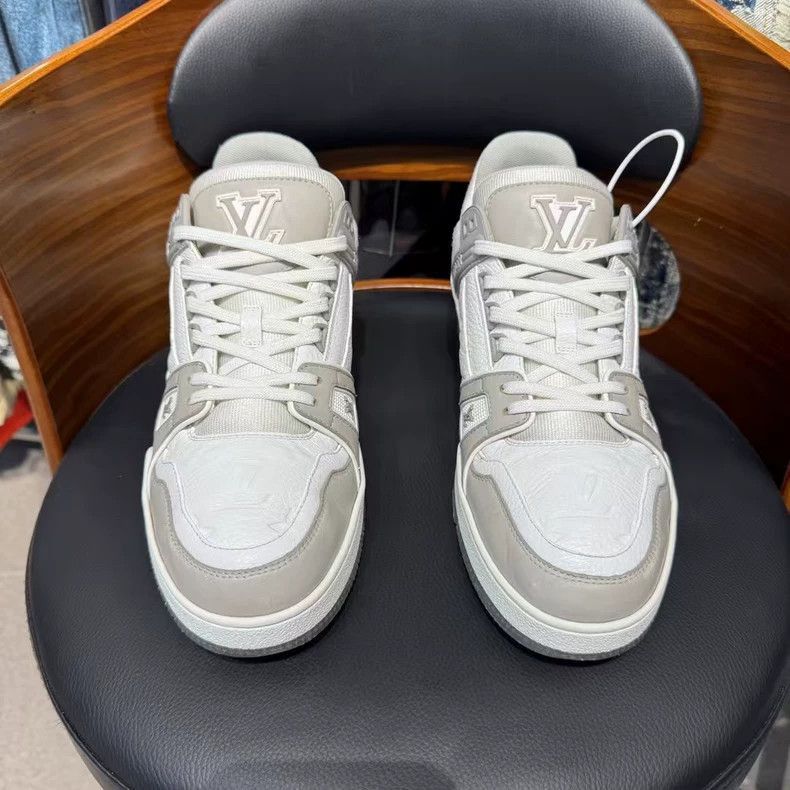 Louis Vuitton Louis Vuitton LV Trainer Sneakers Gray and White Colorway- Size US 8 / EU 41 - 2 Thumbnail