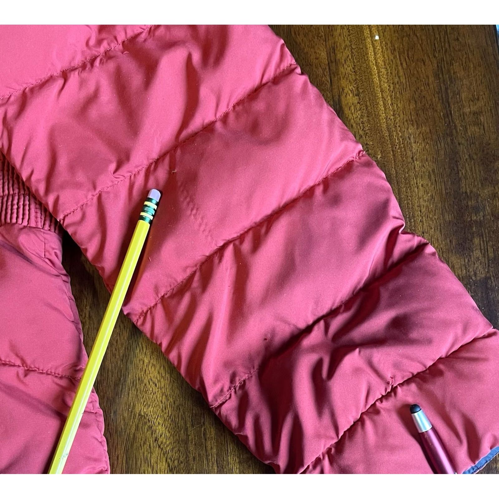 Vintage Bernardo 2XL Puffer Jacket Women’s Full Zip Hood Red Solid Quilted Logo Zip Pockets Insulated Long Sleeve Mid-Length Christmas Outerwear Size XXL / US 16-18 / IT 52-54 - 7 Thumbnail