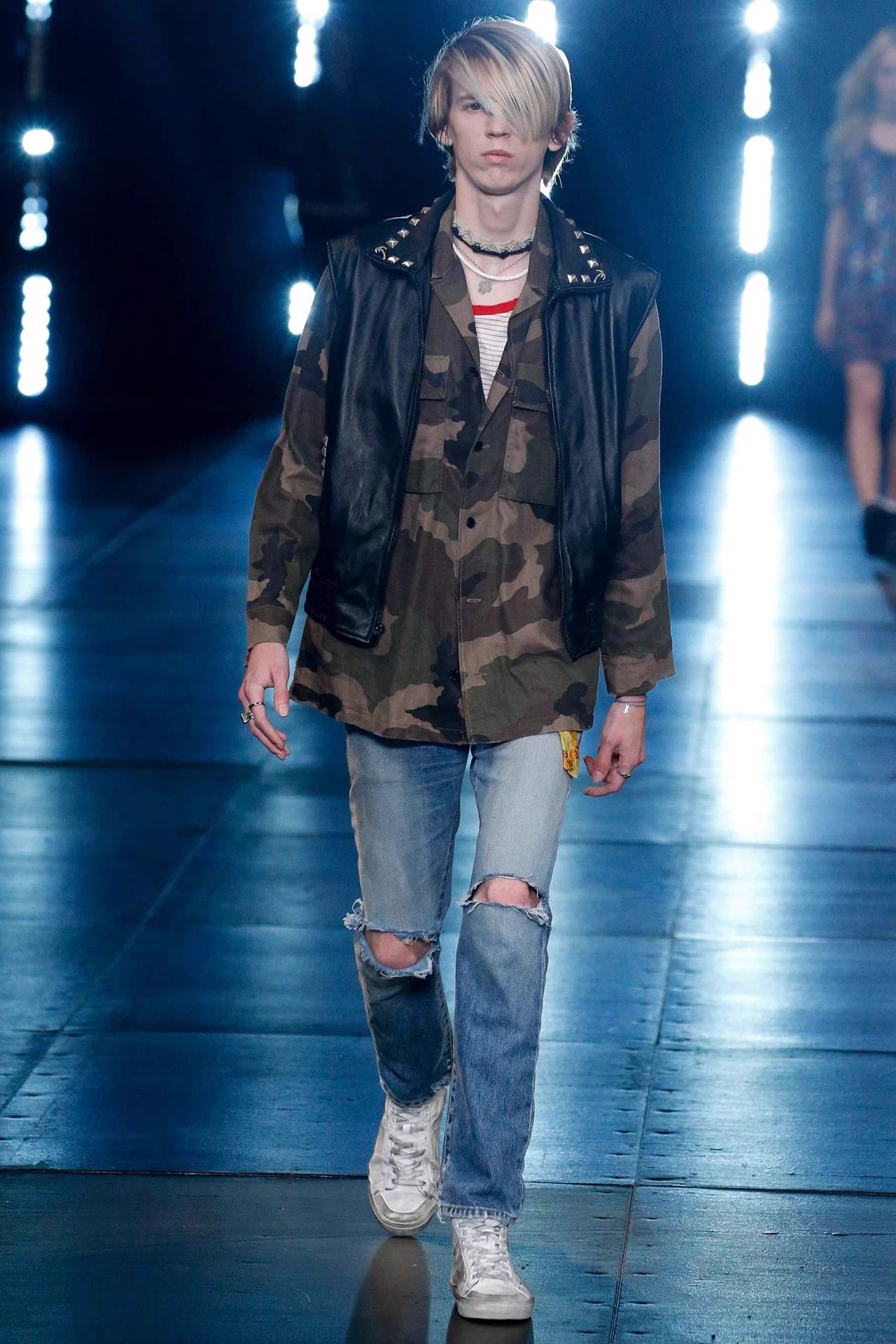 Saint Laurent Paris SLP 16ss Hedi blue wash mid-waist straight knee cut destroye Size US 31 - 9 Thumbnail