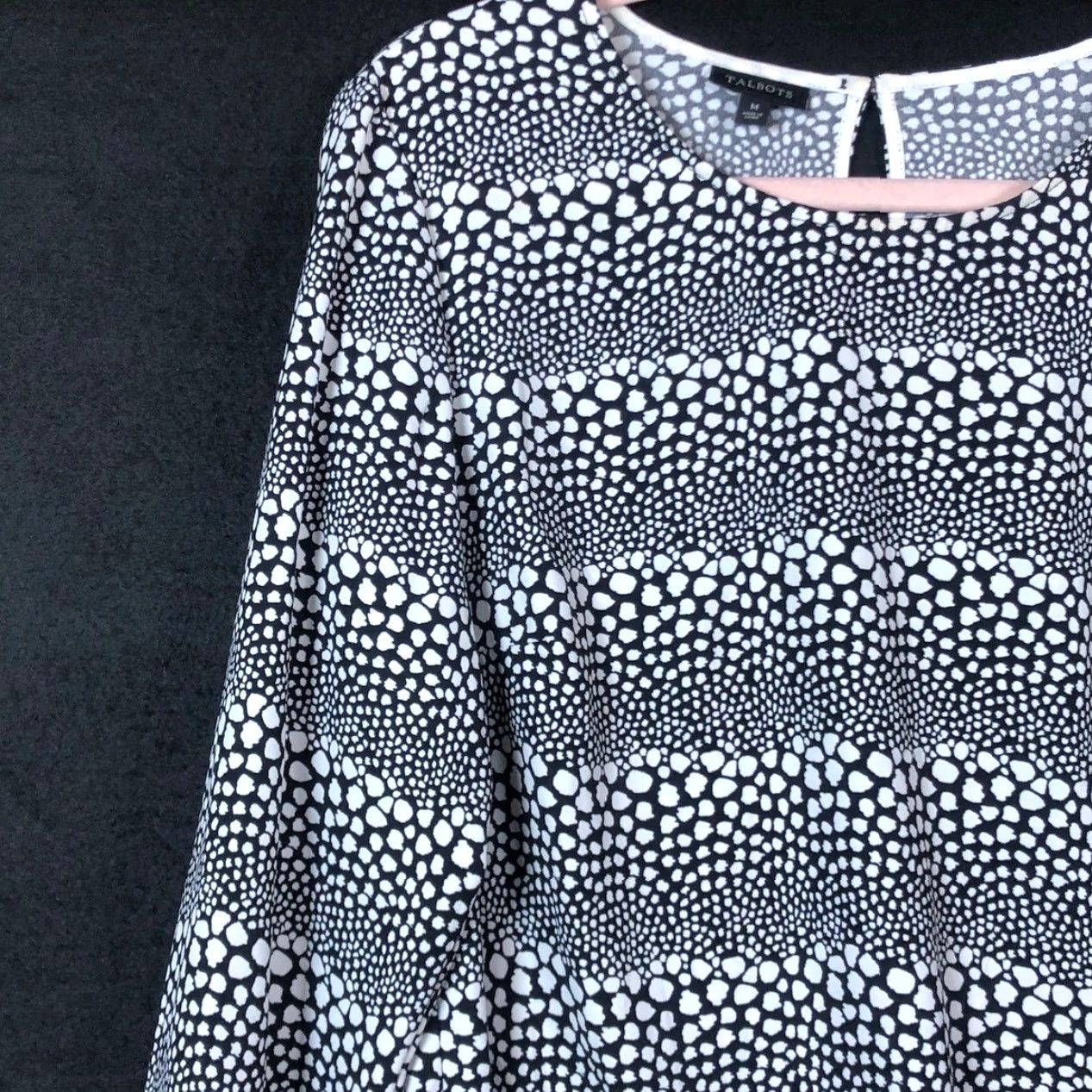 Talbots VINTAGE Talbots Blouse Animal Print Long Sleeve Side Tie M Women Black Cream Size M / US 6-8 / IT 42-44 - 4 Thumbnail