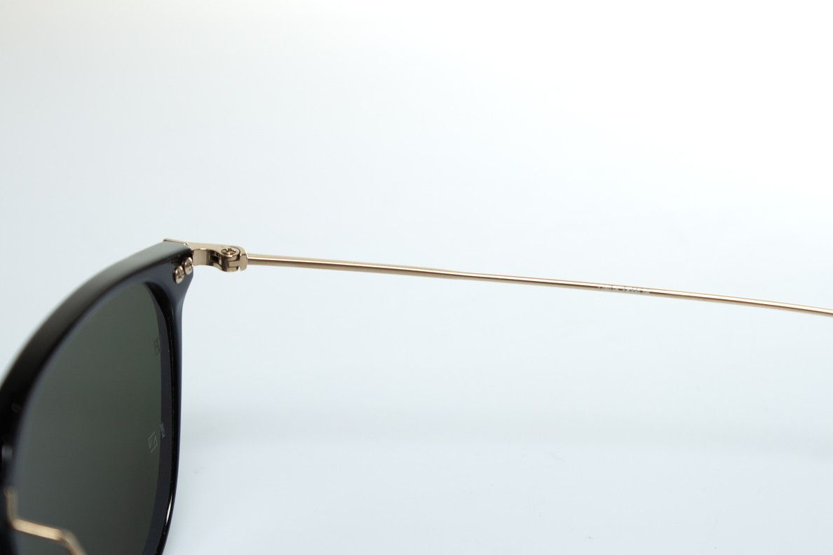 Linda Farrow Linda Farrow, 5712 black and gold sunglasses Size ONE SIZE - 9 Thumbnail