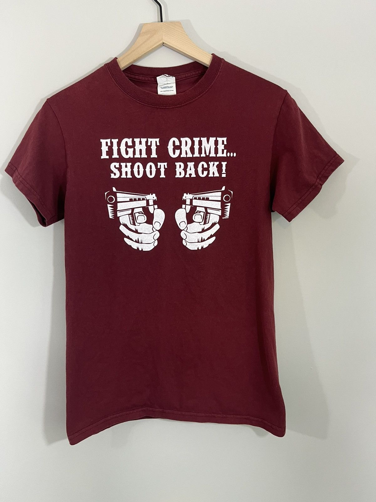 Vintage Fight Crime Gun Pistol Graphic Tee Size US S / EU 44-46 / 1 - 1 Thumbnail