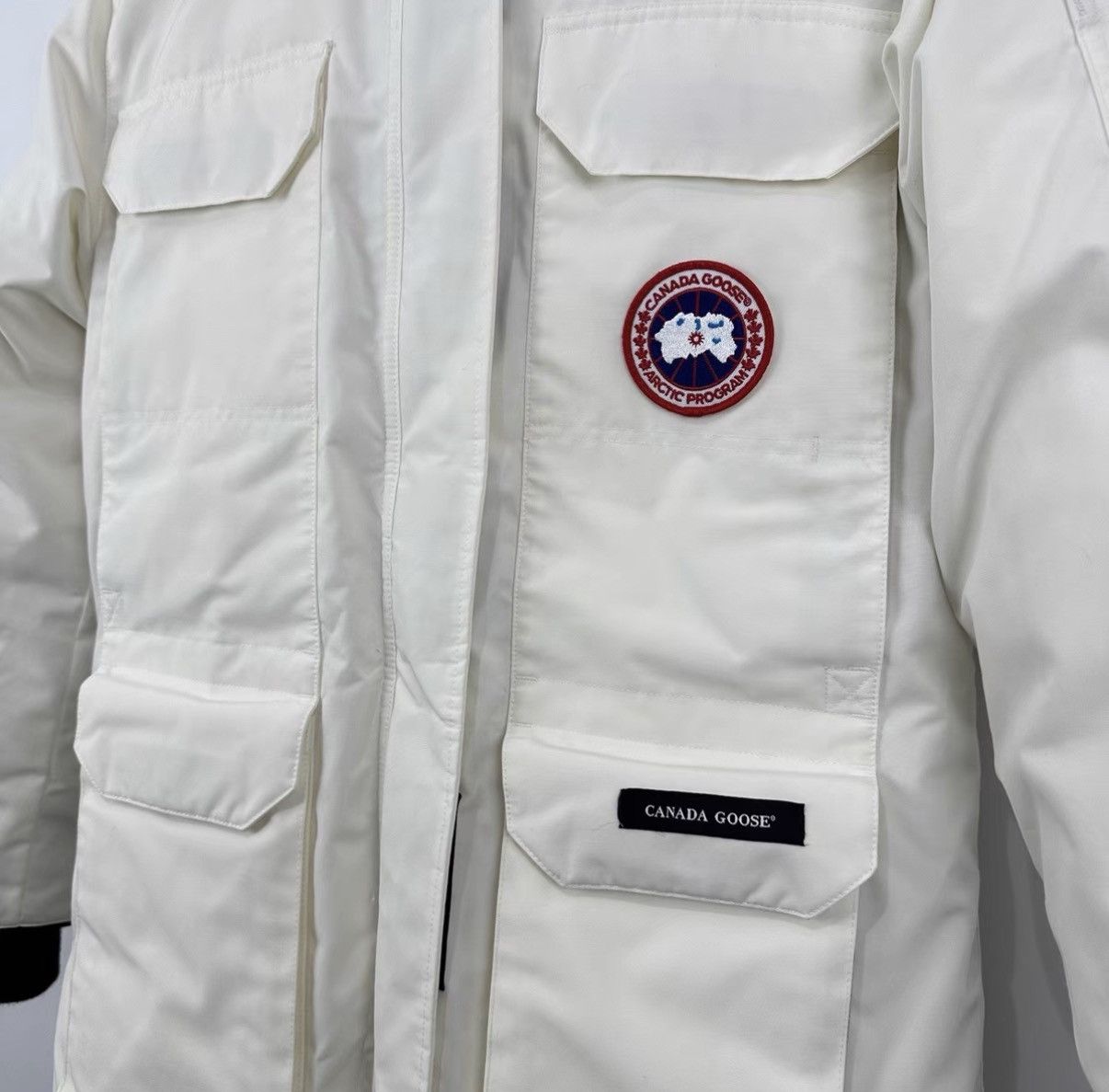 Canada Goose Canada Goose Expedition Hooded Down Jacket J42 Size US S / EU 44-46 / 1 - 3 Thumbnail