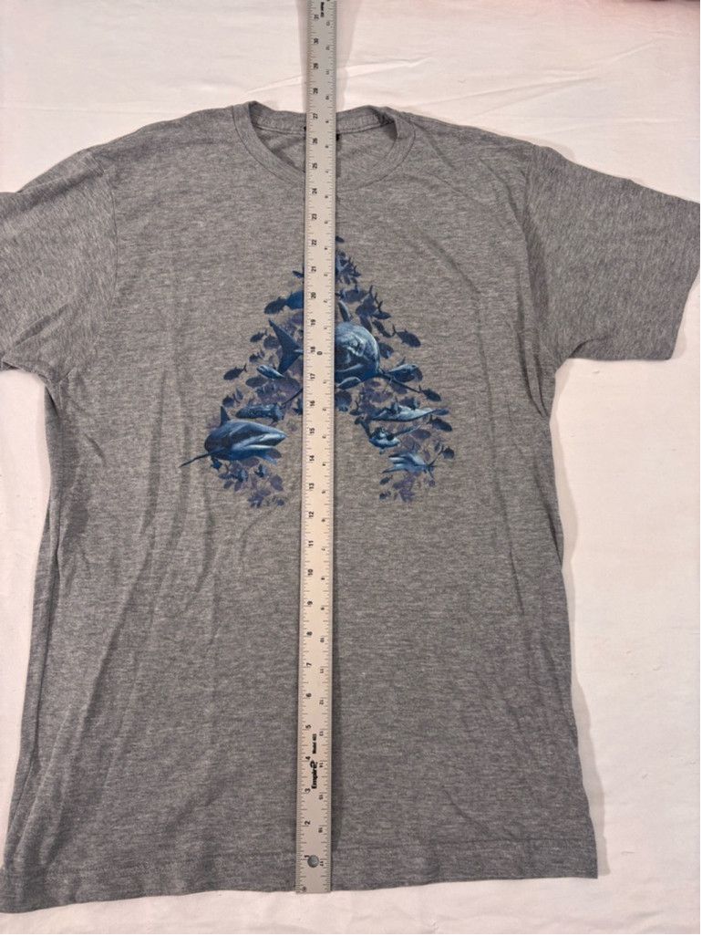 Tultex Men's Tultex Gray Aquaman Graphic T-Shirt Size M Size US M / EU 48-50 / 2 - 4 Thumbnail