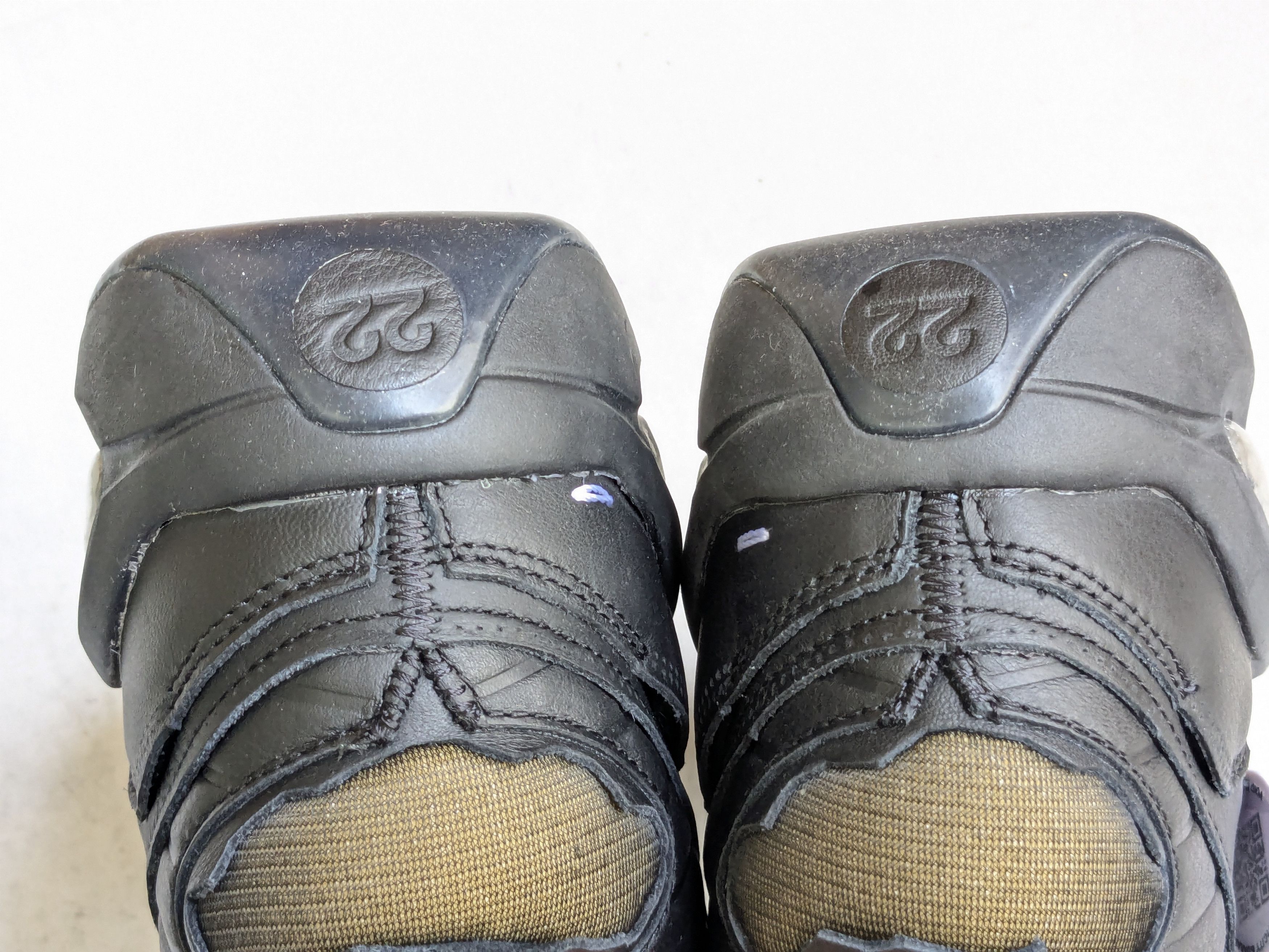 Maison Margiela Maison Margiela x Reebok Question Black 9.5 Leather Size US 9.5 / EU 42-43 - 12 Thumbnail