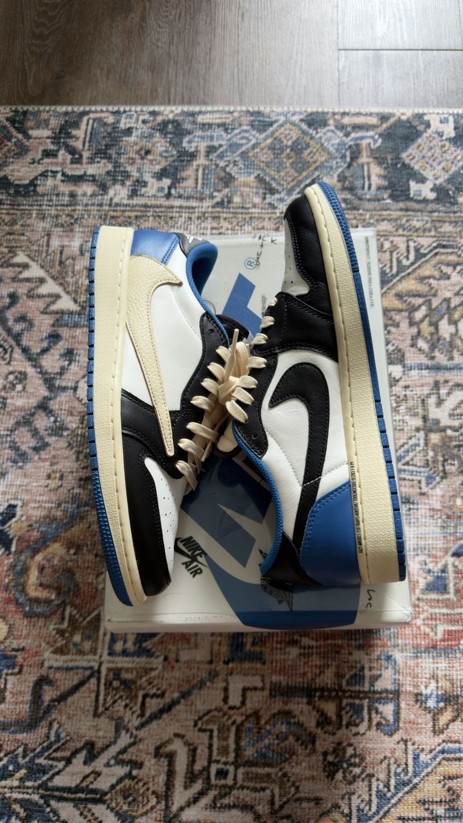 Fragment Design × Jordan Brand Air jordan 1 low fragment x Travis scott Size US 9 / EU 42 - 5 Thumbnail