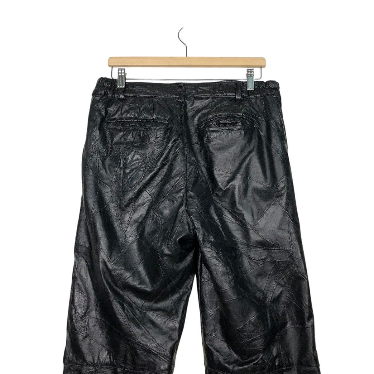 Japanese Brand 🔥RICH BLACK VINTAGE BIKER LEATHER PANTS UNBRAND ISSEY MIYAKE Size US 32 / EU 48 - 12 Thumbnail