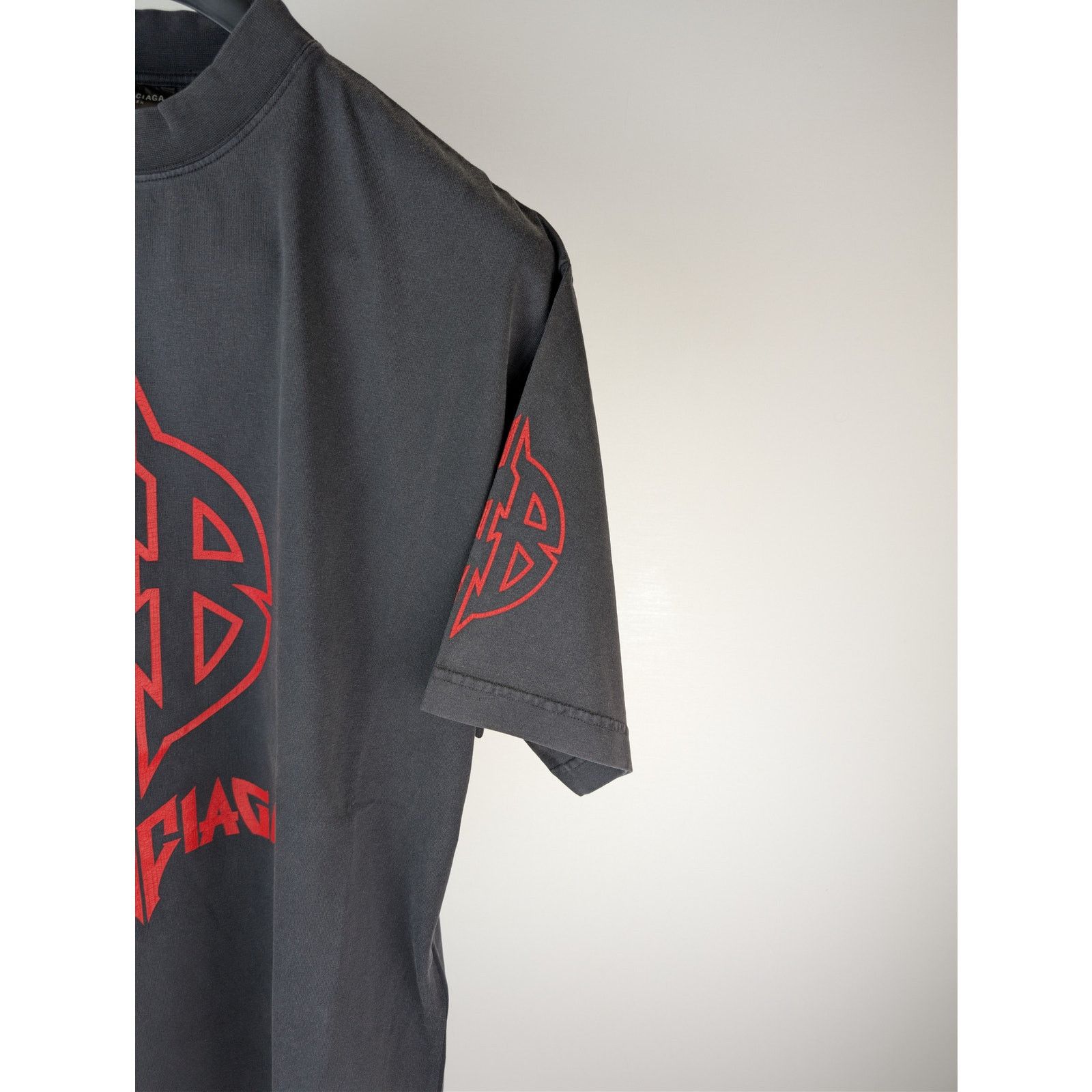 Balenciaga o1rshd1 Q:4 / Metal BB Vintage Jersey Medium Fit T-Shirt Size US S / EU 44-46 / 1 - 5 Thumbnail
