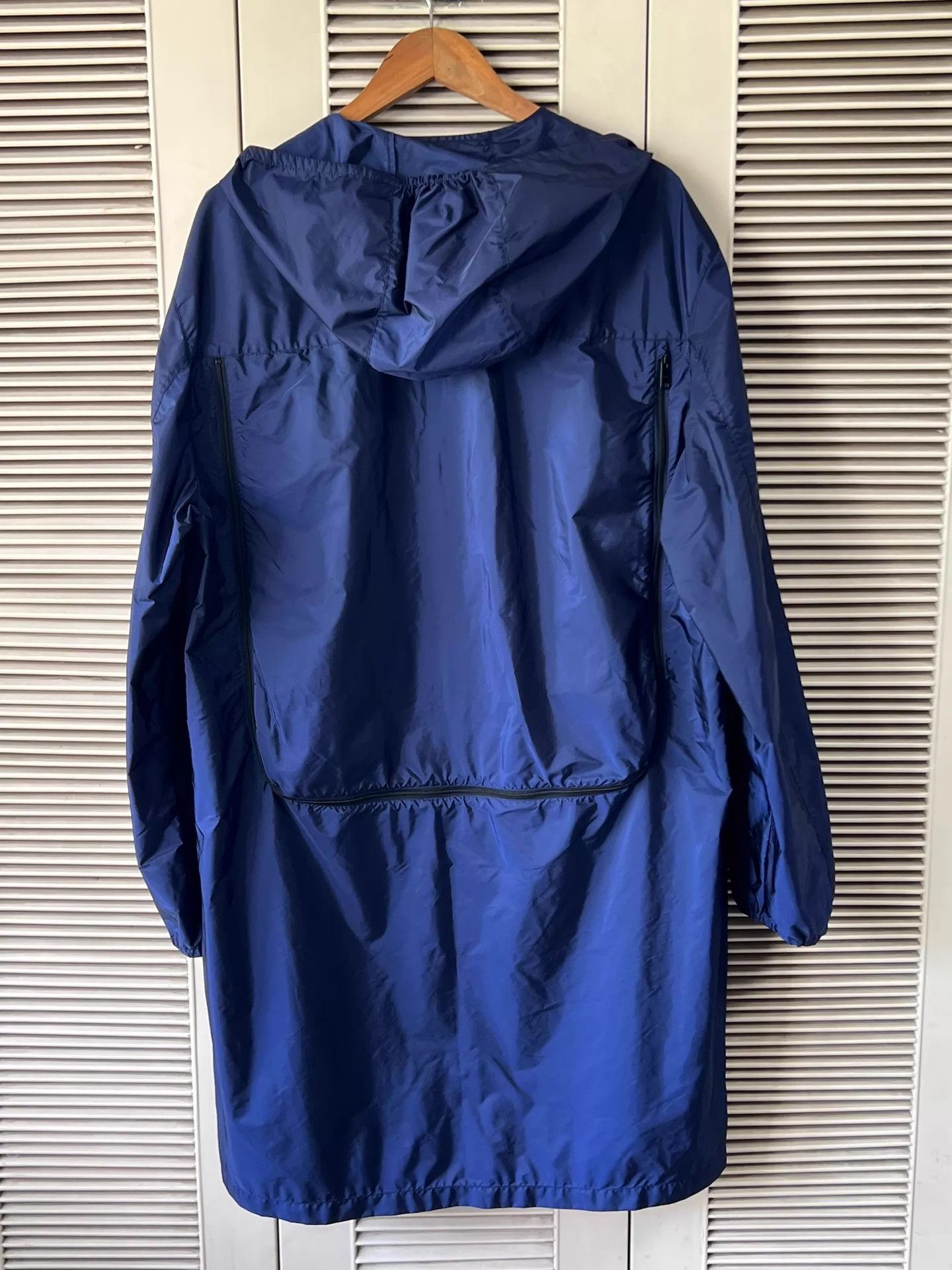 Prada Prada Navy Blue Hooded Nylon Jacket Triangle Logo Size 48 Size US M / EU 48-50 / 2 - 2 Thumbnail