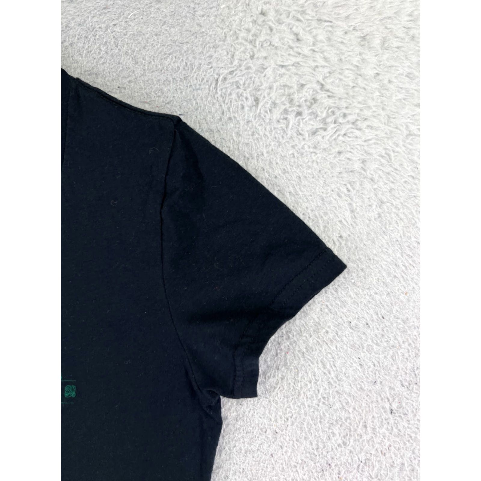 The North Face The North Face Shirt Womens XS Black Green Tree Chrysanthemum Logo Size XS / US 0-2 / IT 36-38 - 2 Thumbnail