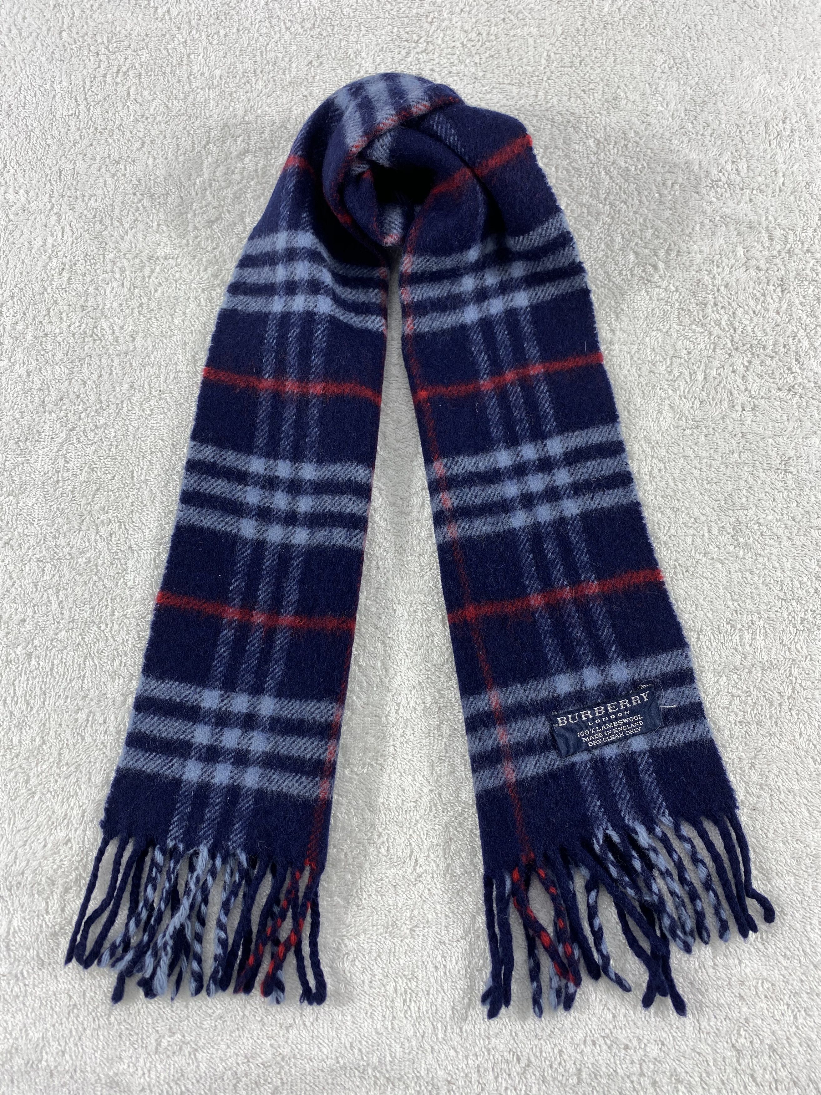 Burberry Vintage Burberry Scarf/Muffler/Neckwear MF850 Size ONE SIZE - 1 Thumbnail